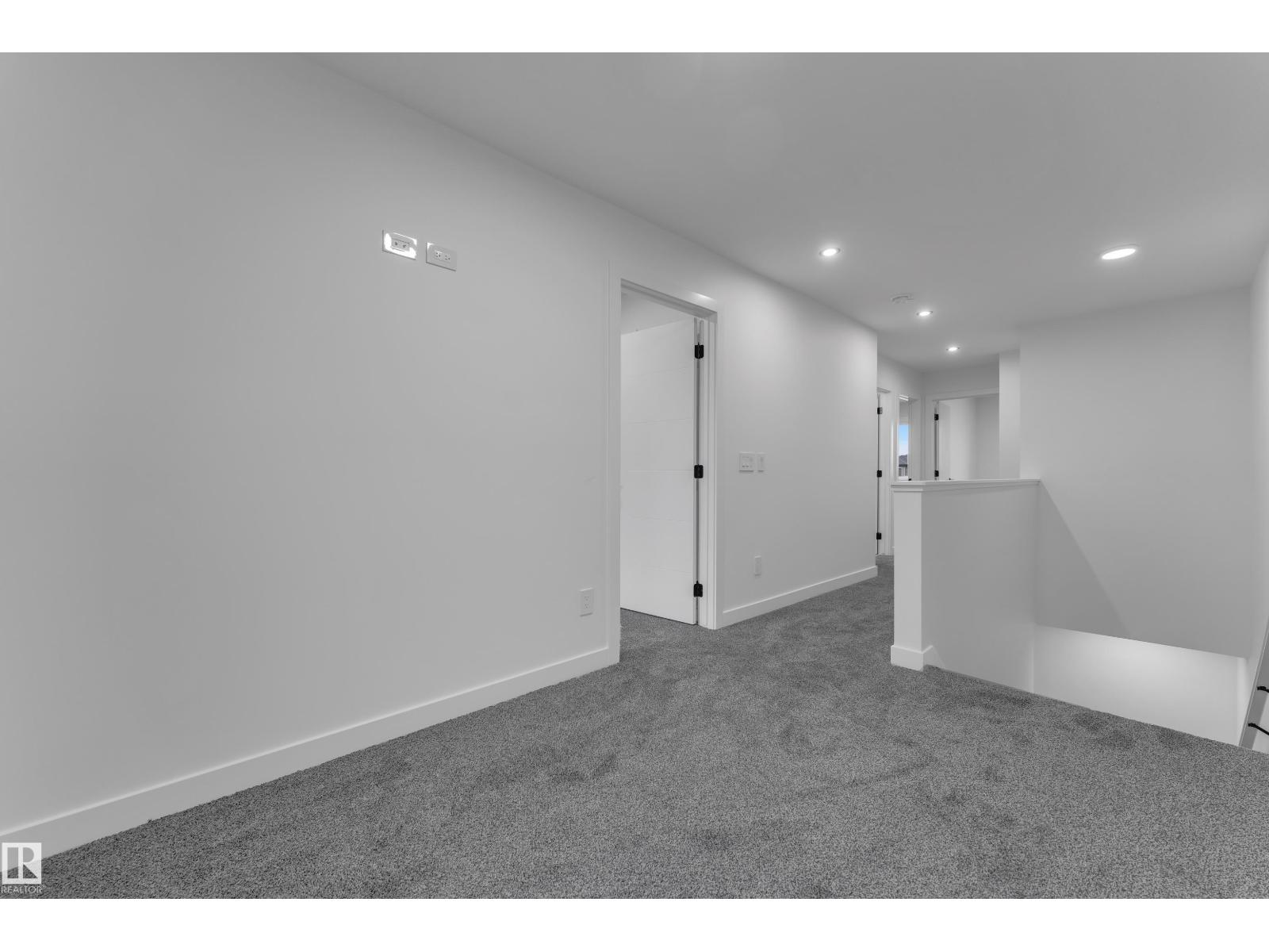 265 Falcon Cr Property Photo 18