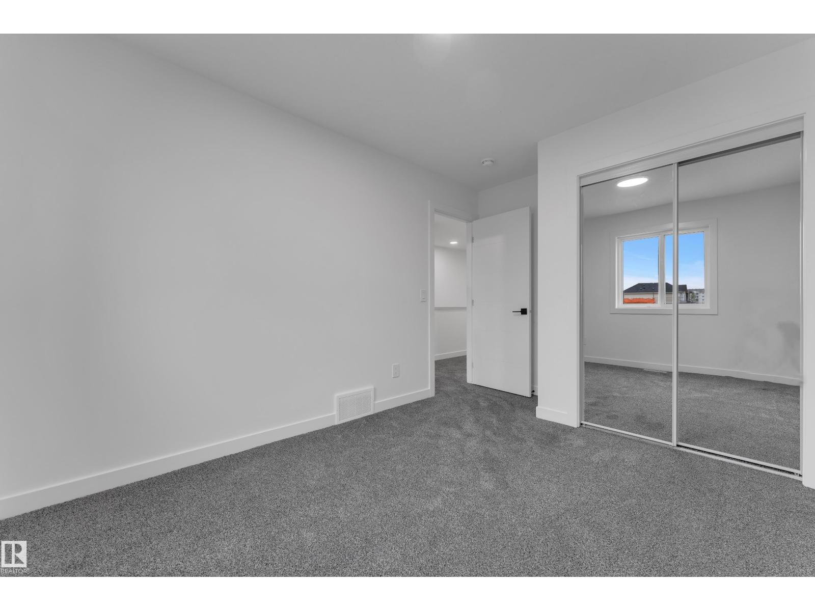 265 Falcon Cr Property Photo 25