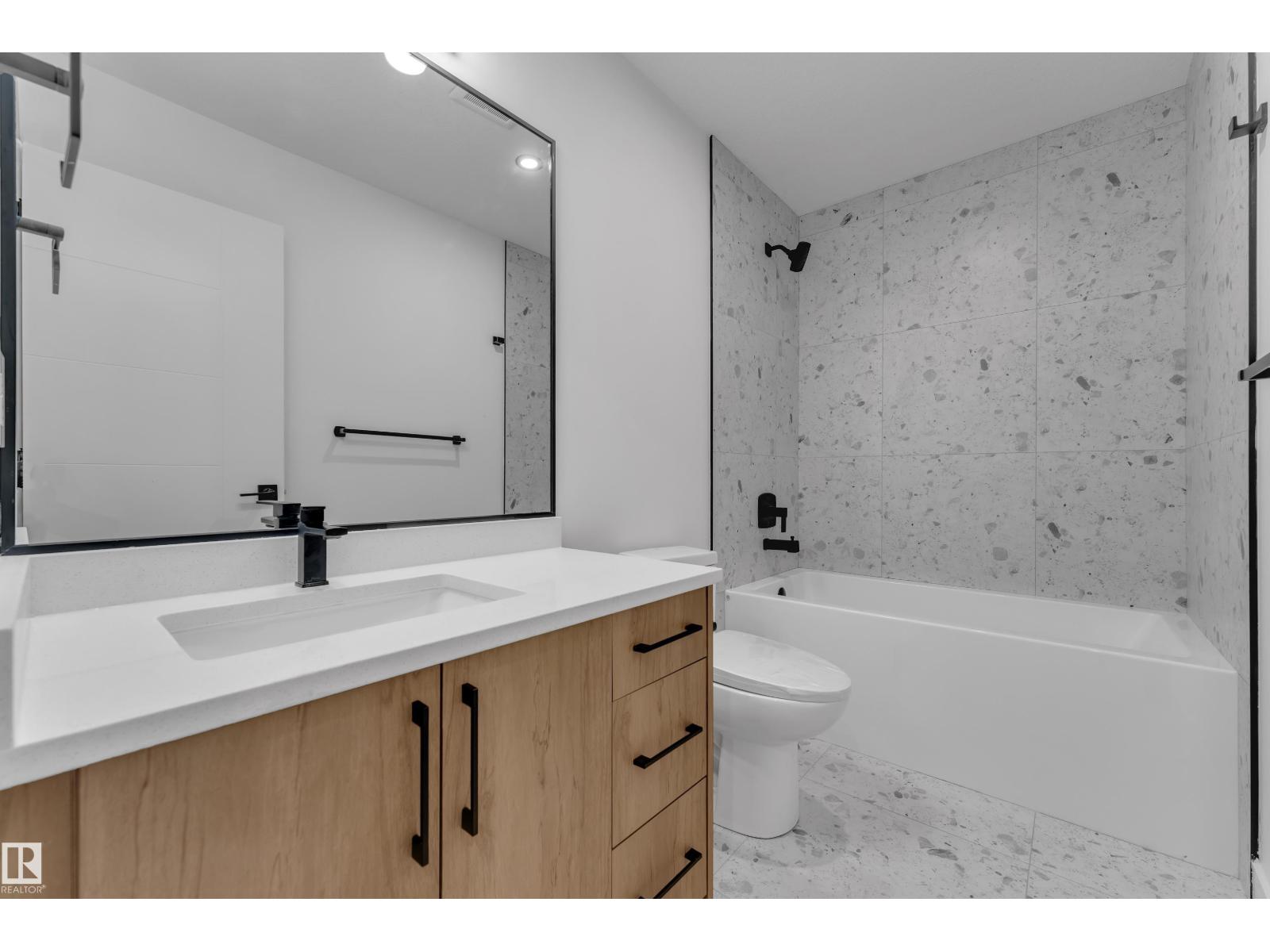 265 Falcon Cr Property Photo 26