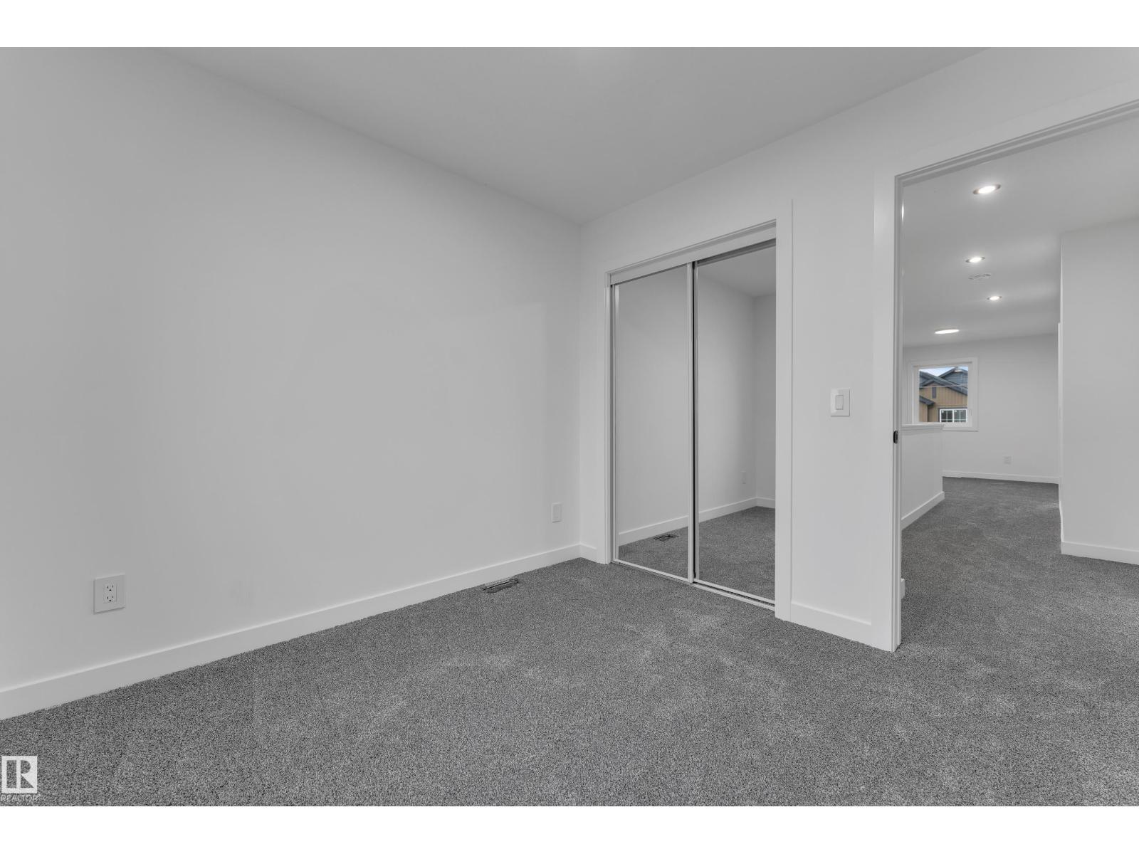 265 Falcon Cr Property Photo 28