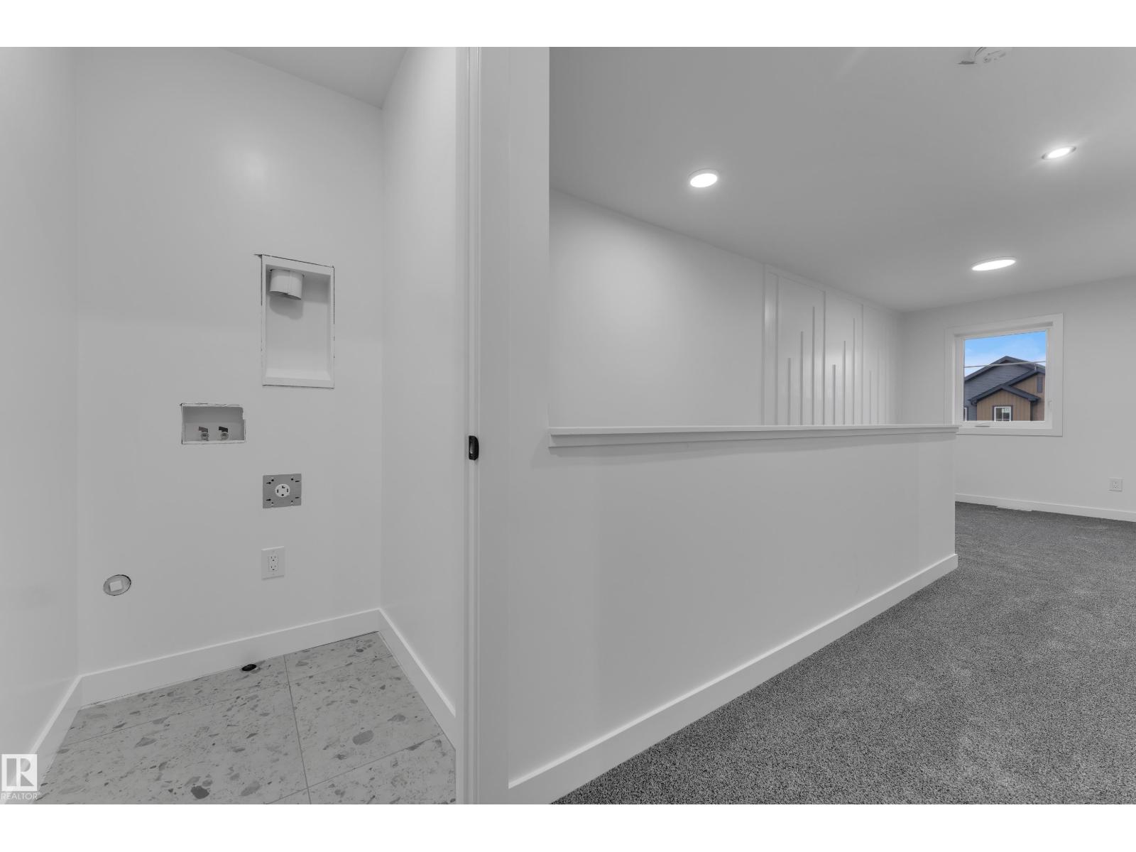 265 Falcon Cr Property Photo 29