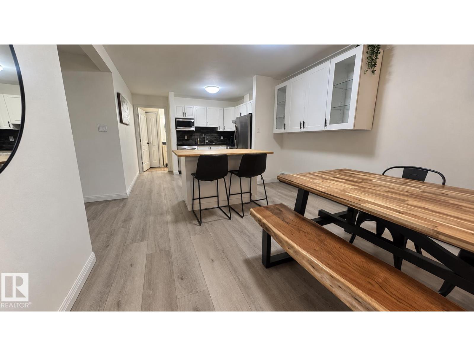 #18 9926 80 Av Nw Property Photo 4