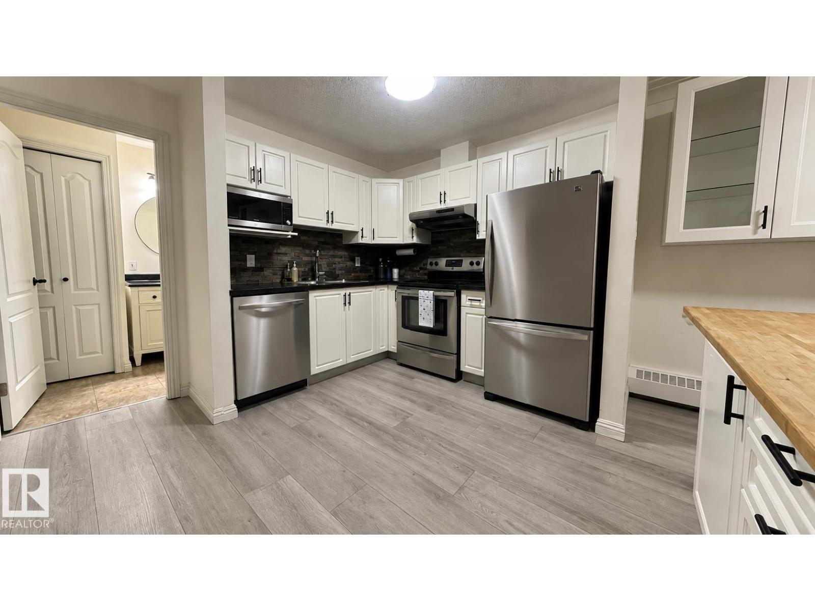 #18 9926 80 Av Nw Property Photo 5