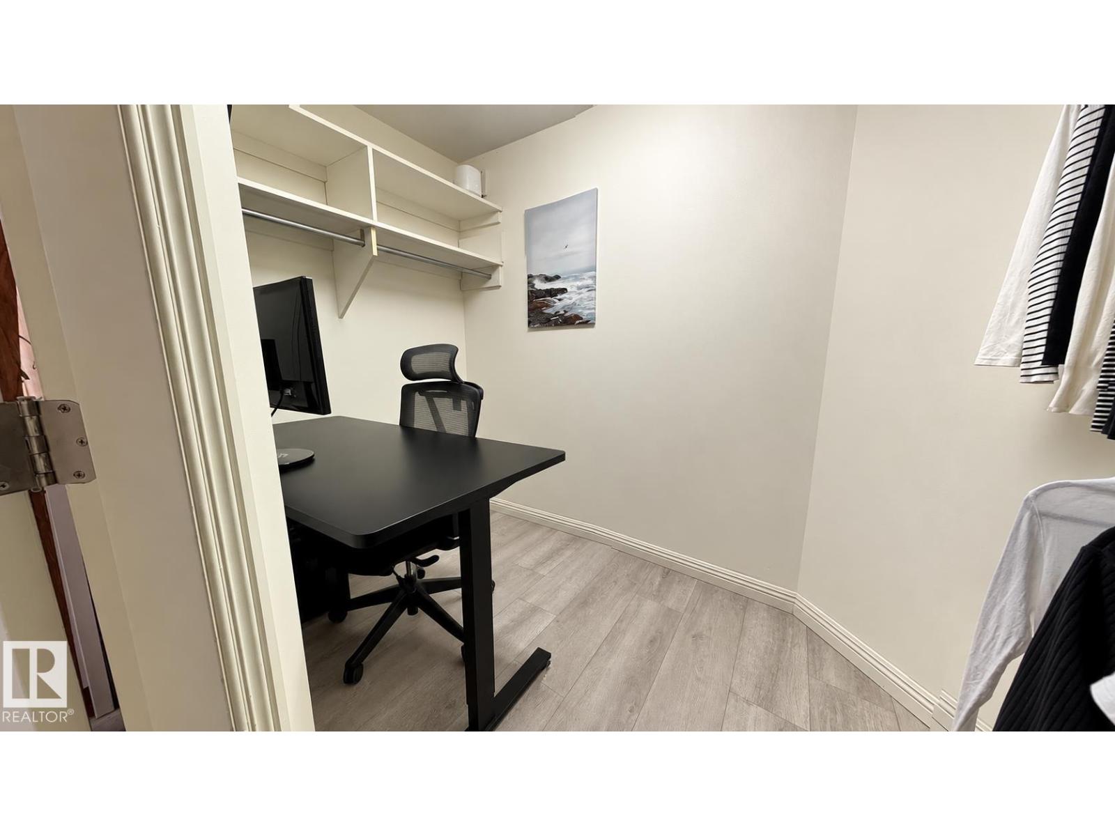 #18 9926 80 Av Nw Property Photo 12