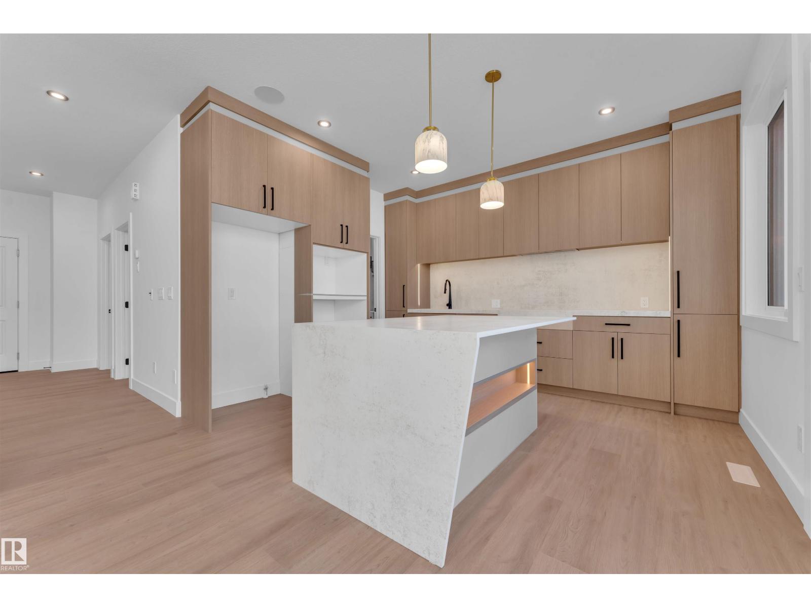 18636 130 St Nw Property Photo 8