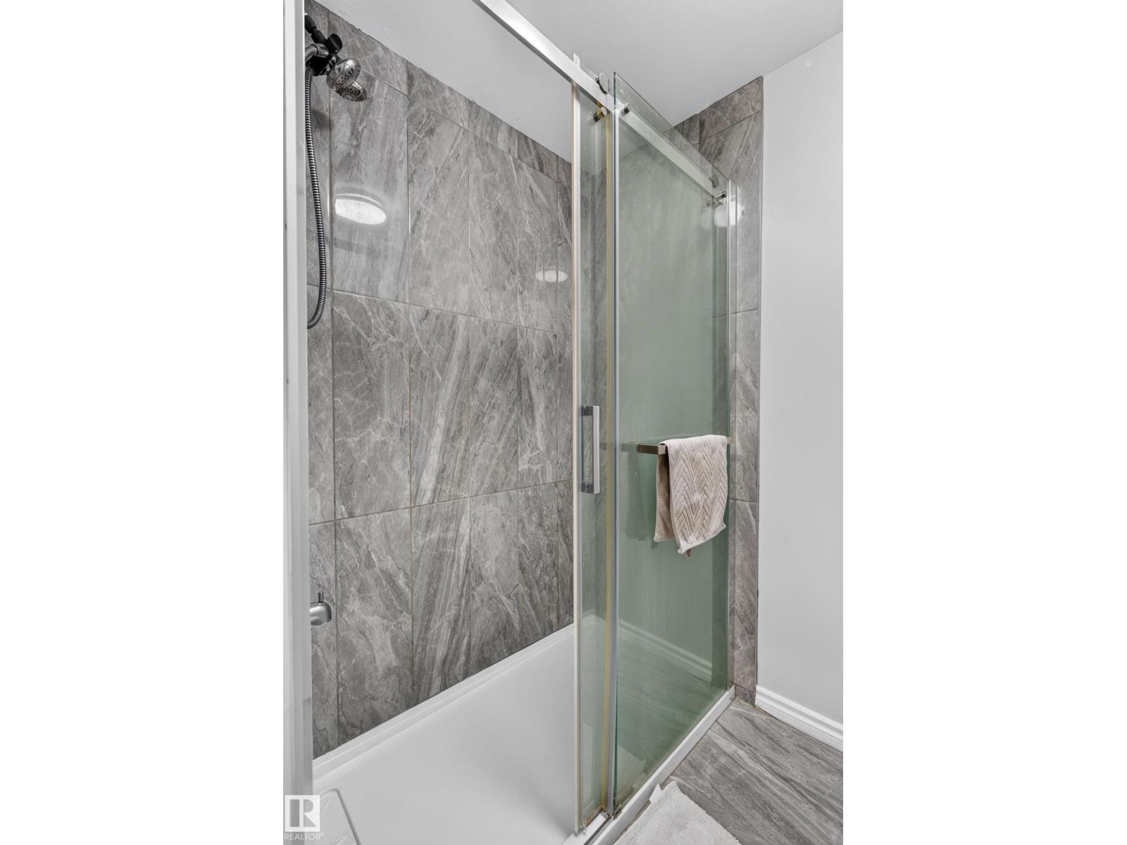 8632 184 St Nw Property Photo 37