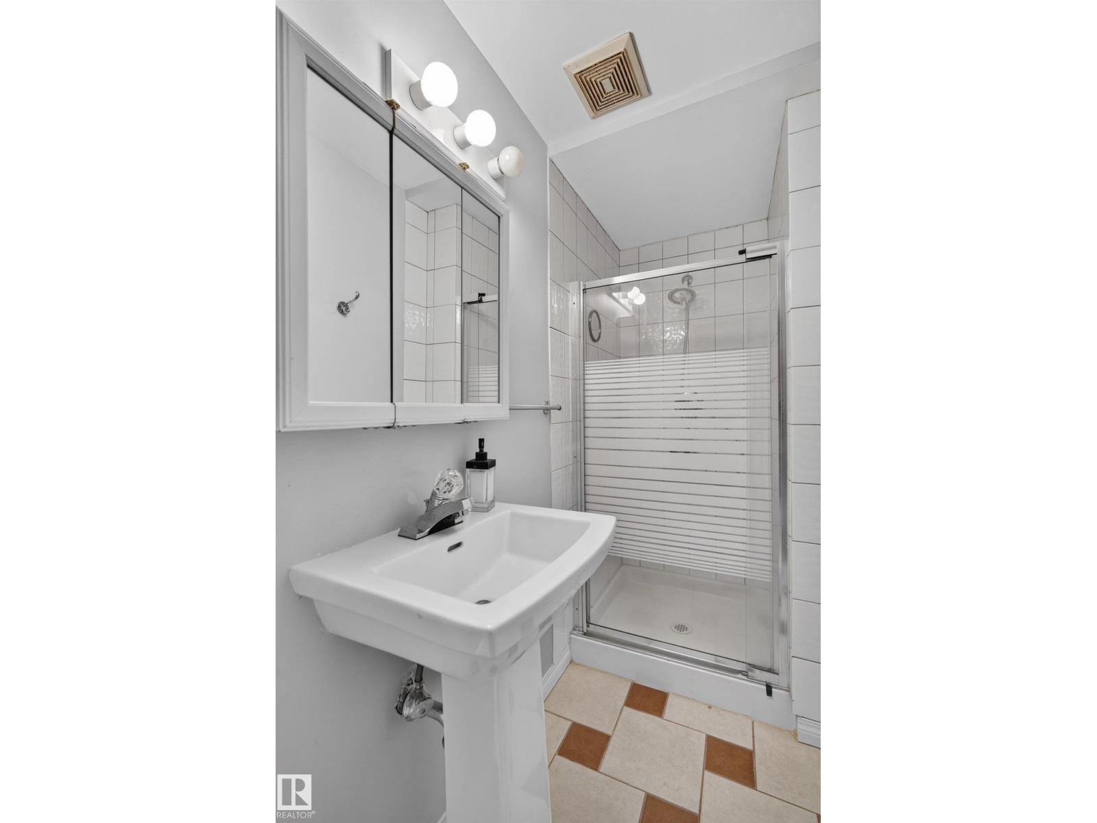8632 184 St Nw Property Photo 46