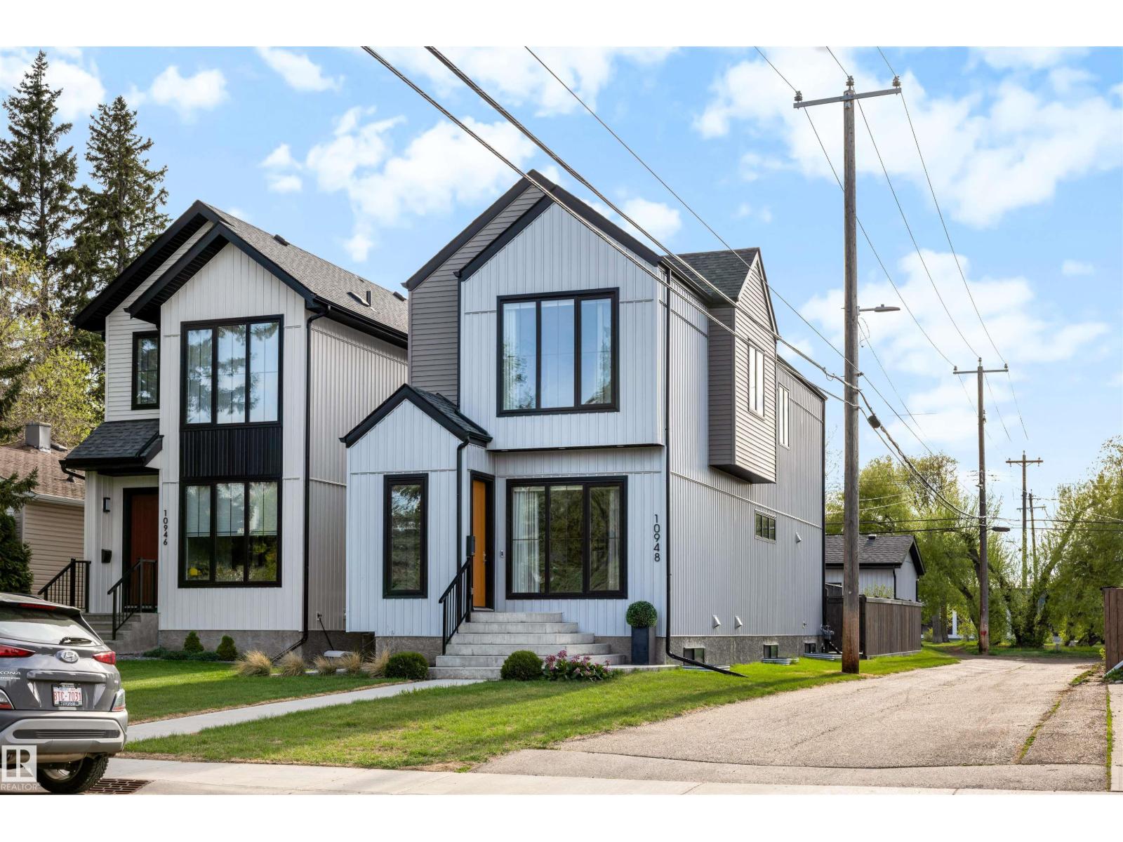 10948 118 St Nw Property Photo 1