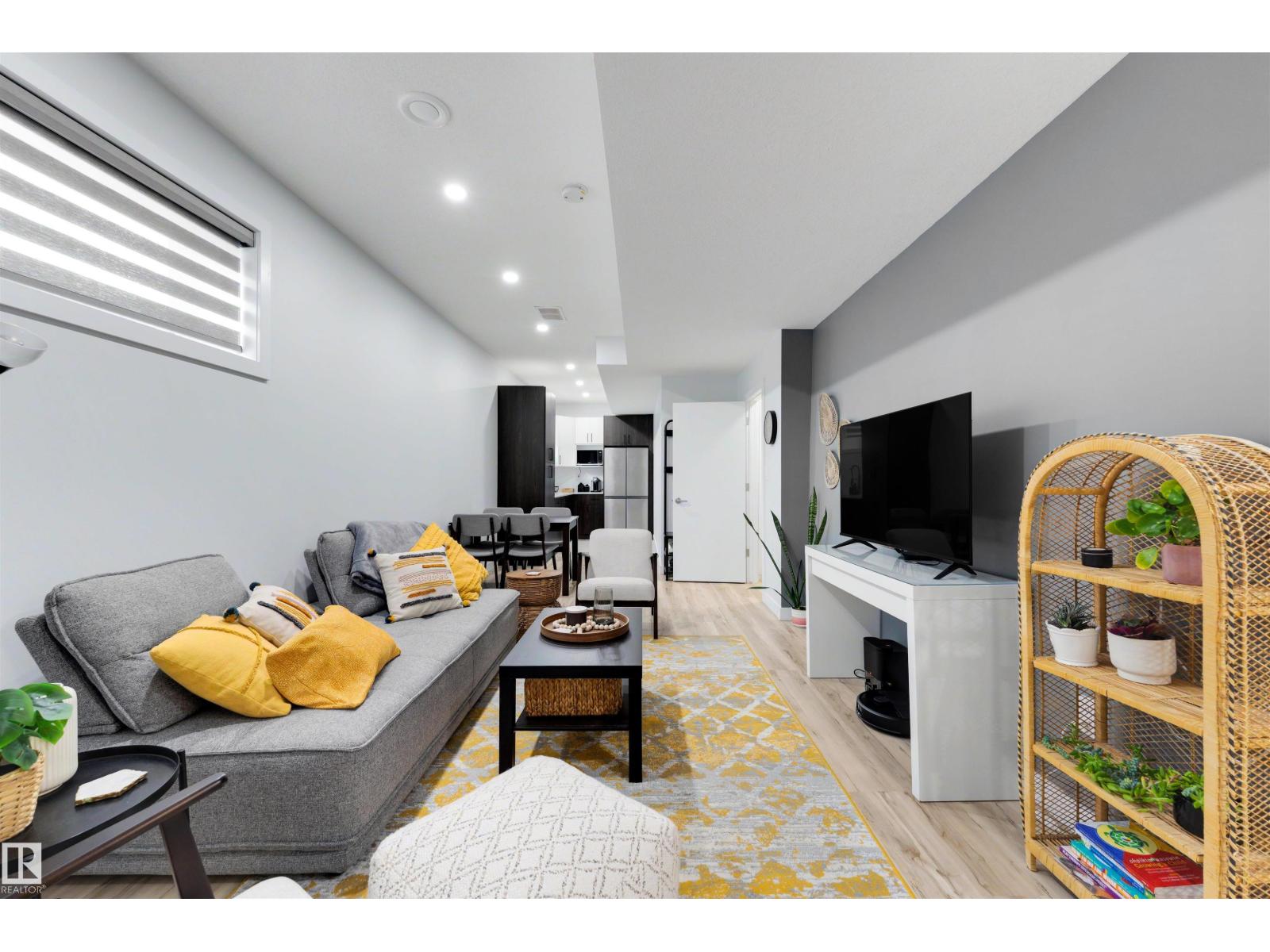 10948 118 St Nw Property Photo 29