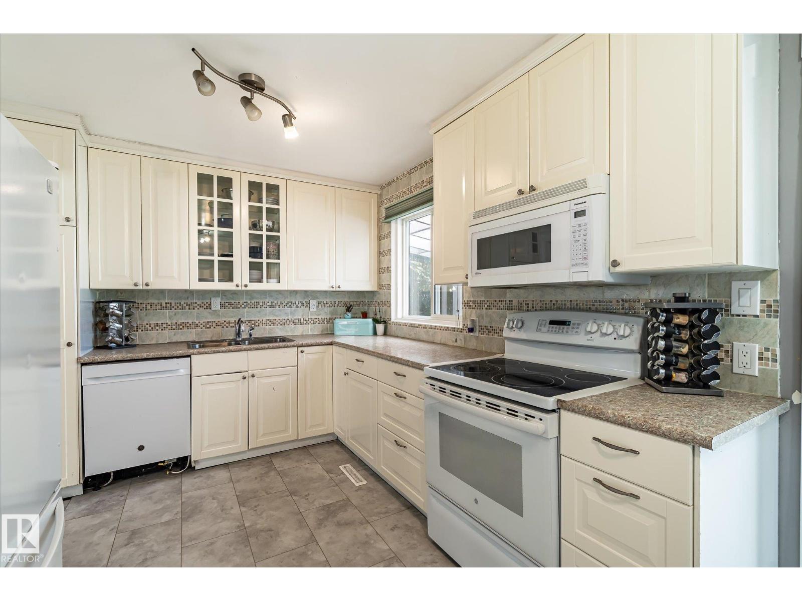 12820 132 St Nw Property Photo 9