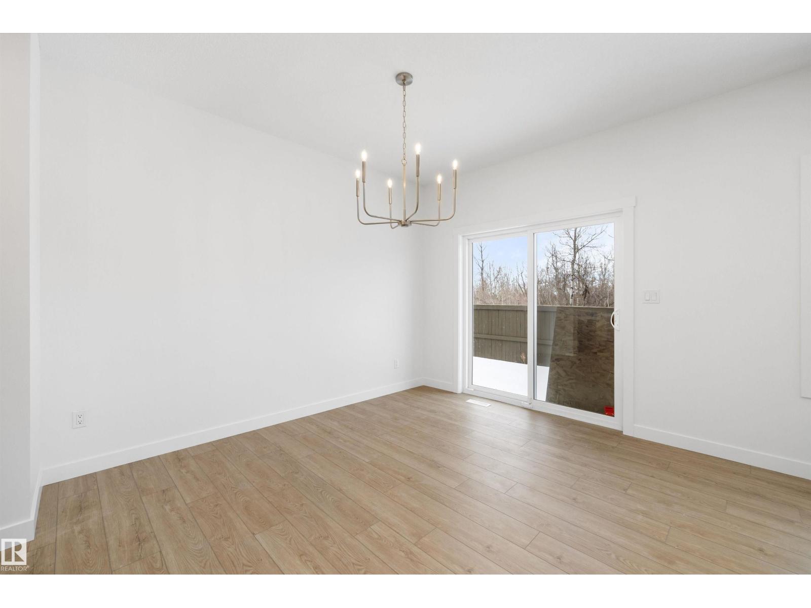 8732 183 Av Nw Property Photo 15