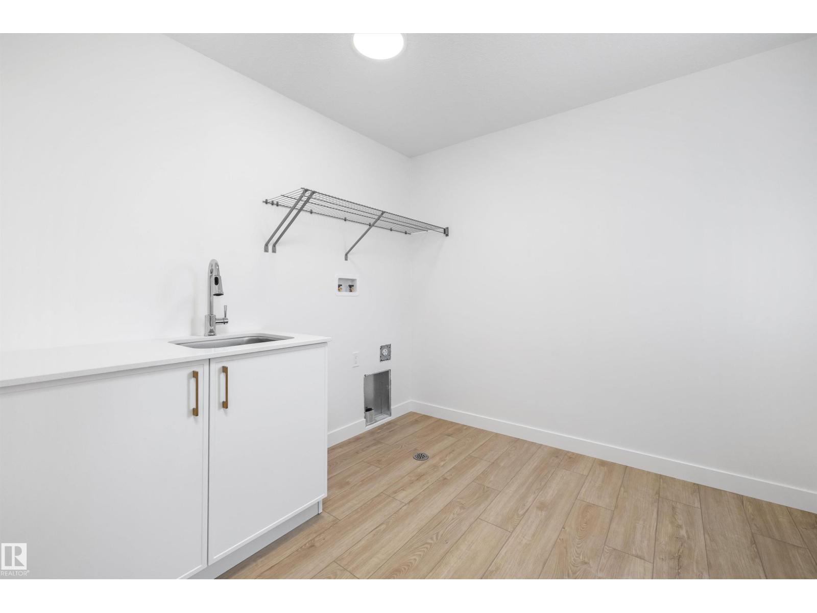 8732 183 Av Nw Property Photo 34