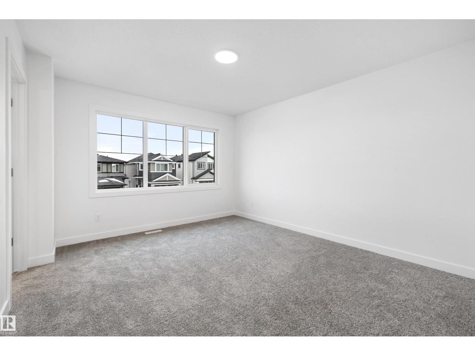 8732 183 Av Nw Property Photo 36