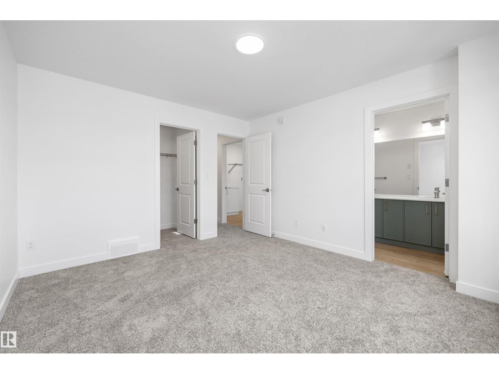 8732 183 Av Nw Property Photo 39