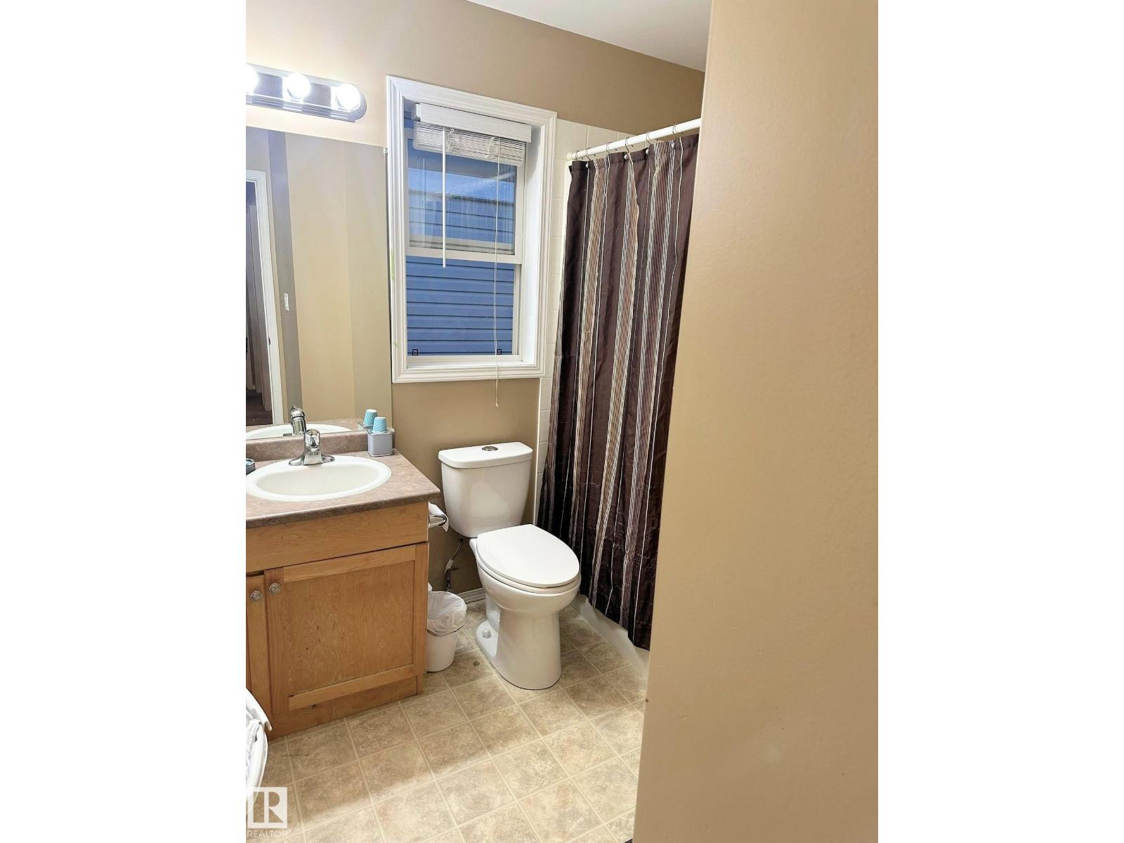 1750 Tomlinson Cm Nw Property Photo 13