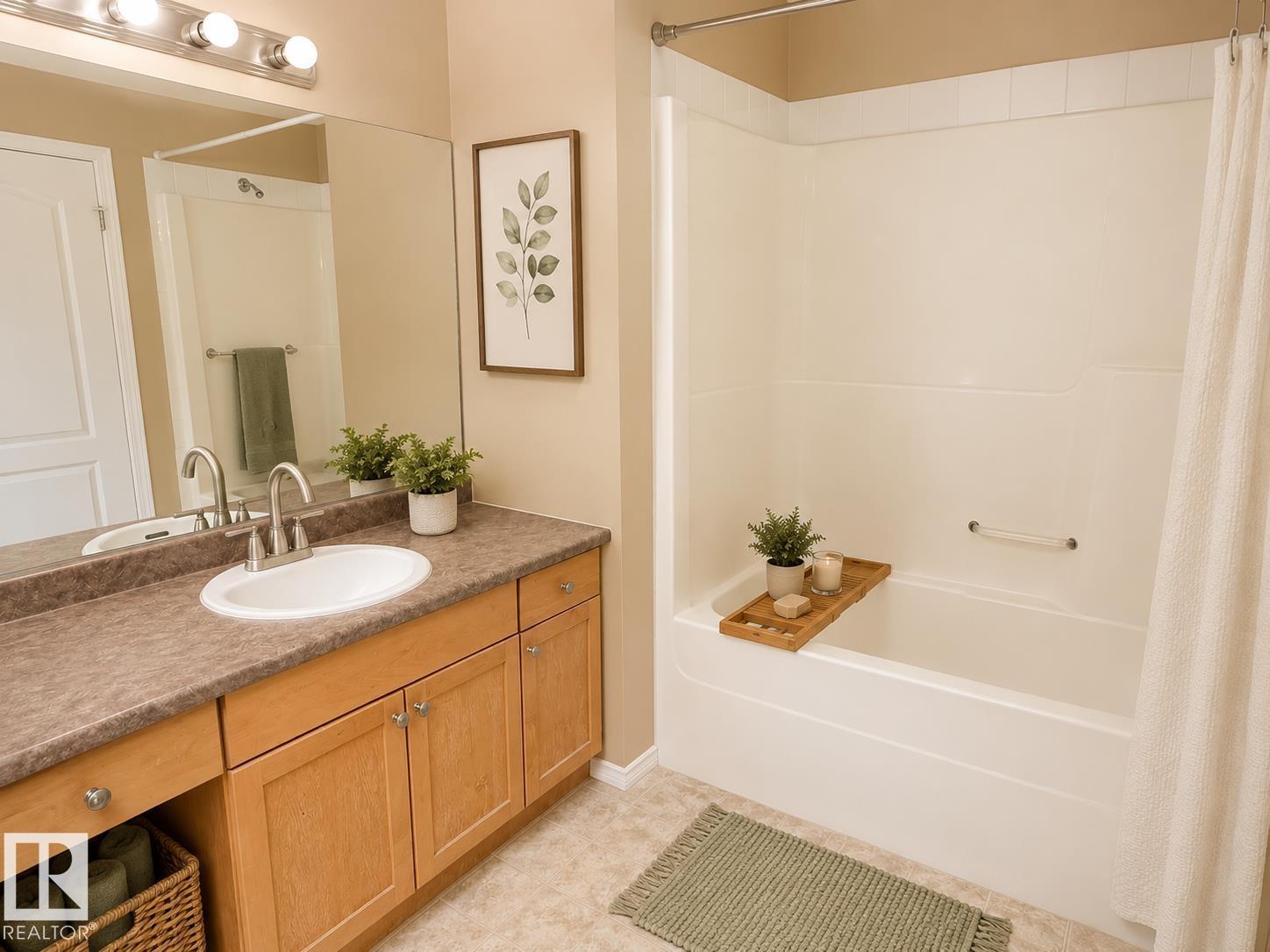 1750 Tomlinson Cm Nw Property Photo 16