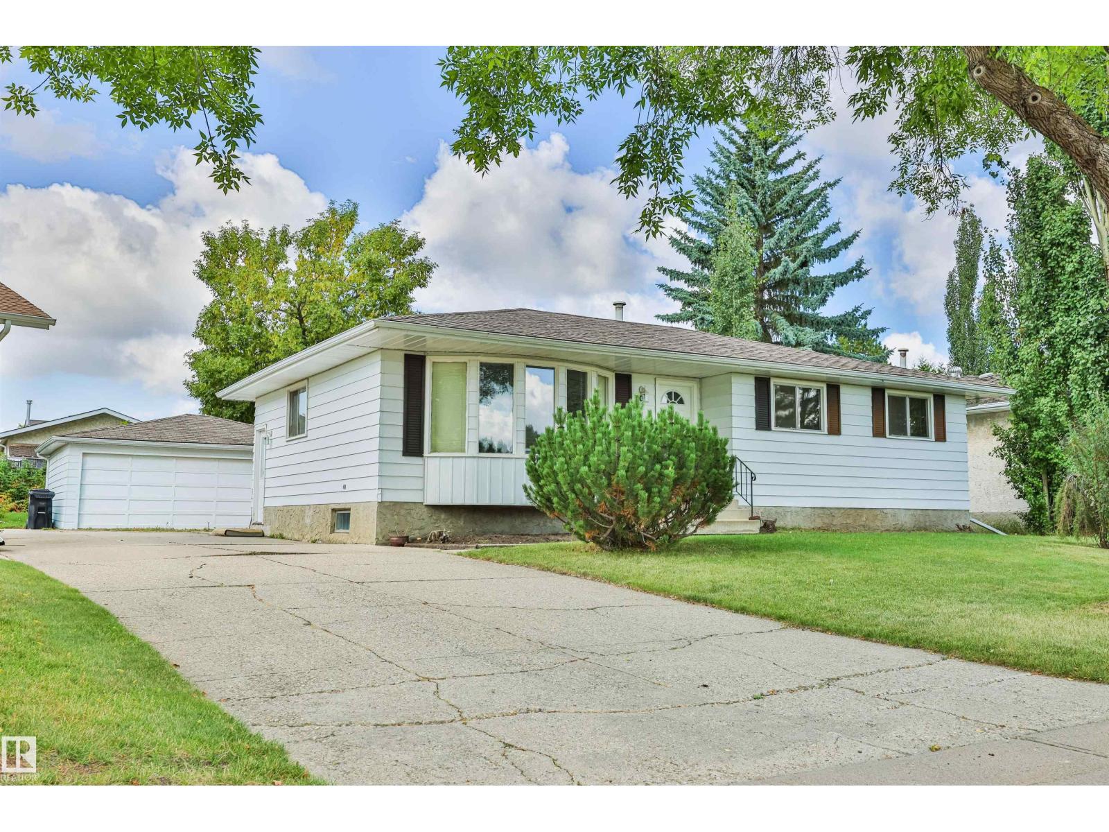 9 HAWKINS CR