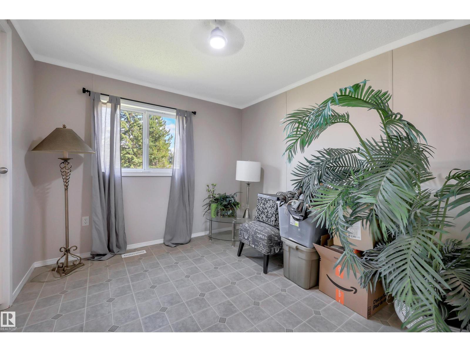 7 Village Green Mobile Park Property Photo 31