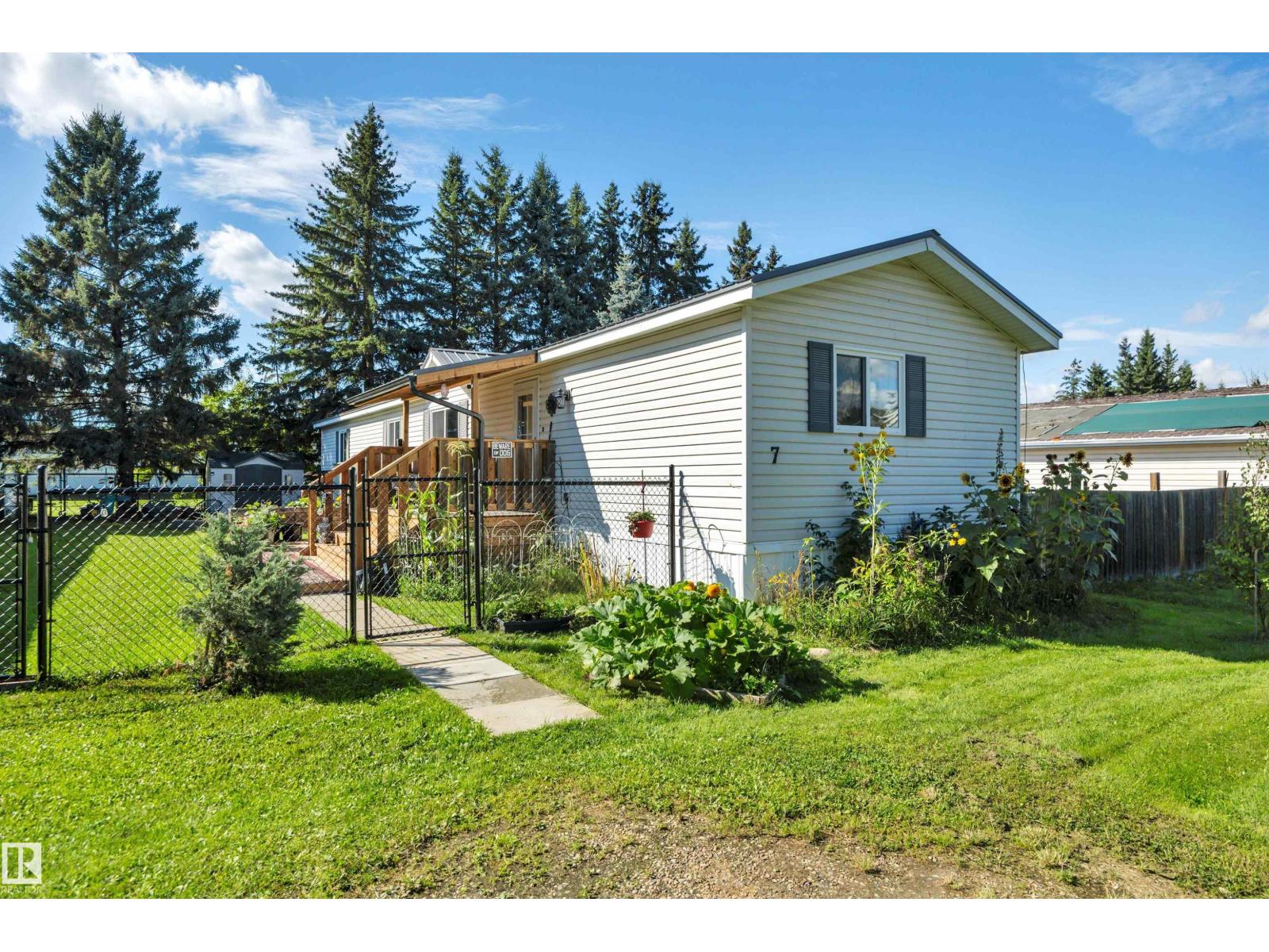 7 Village Green Mobile Park Property Photo 39