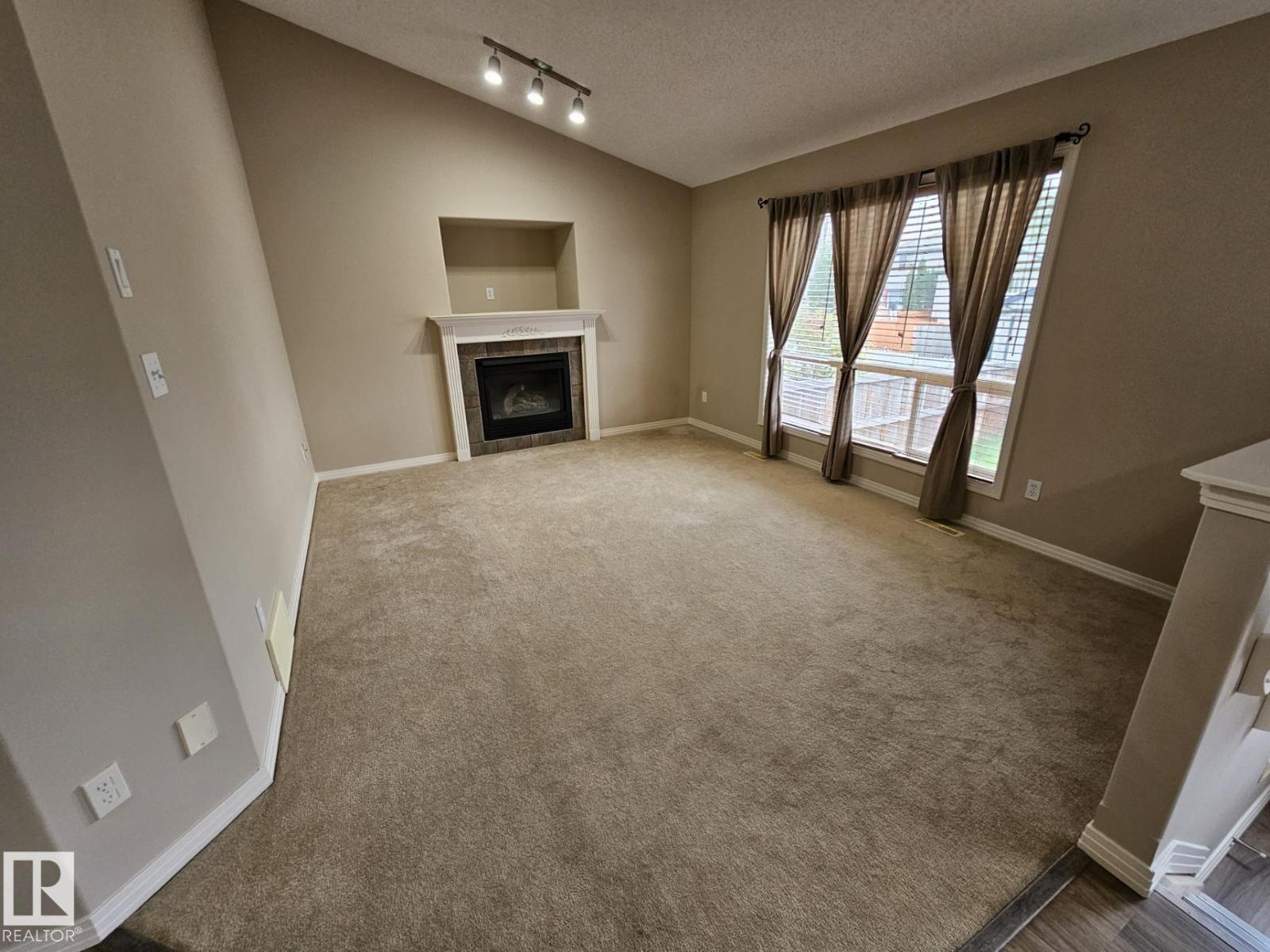 4315 151 Av Nw Property Photo 3