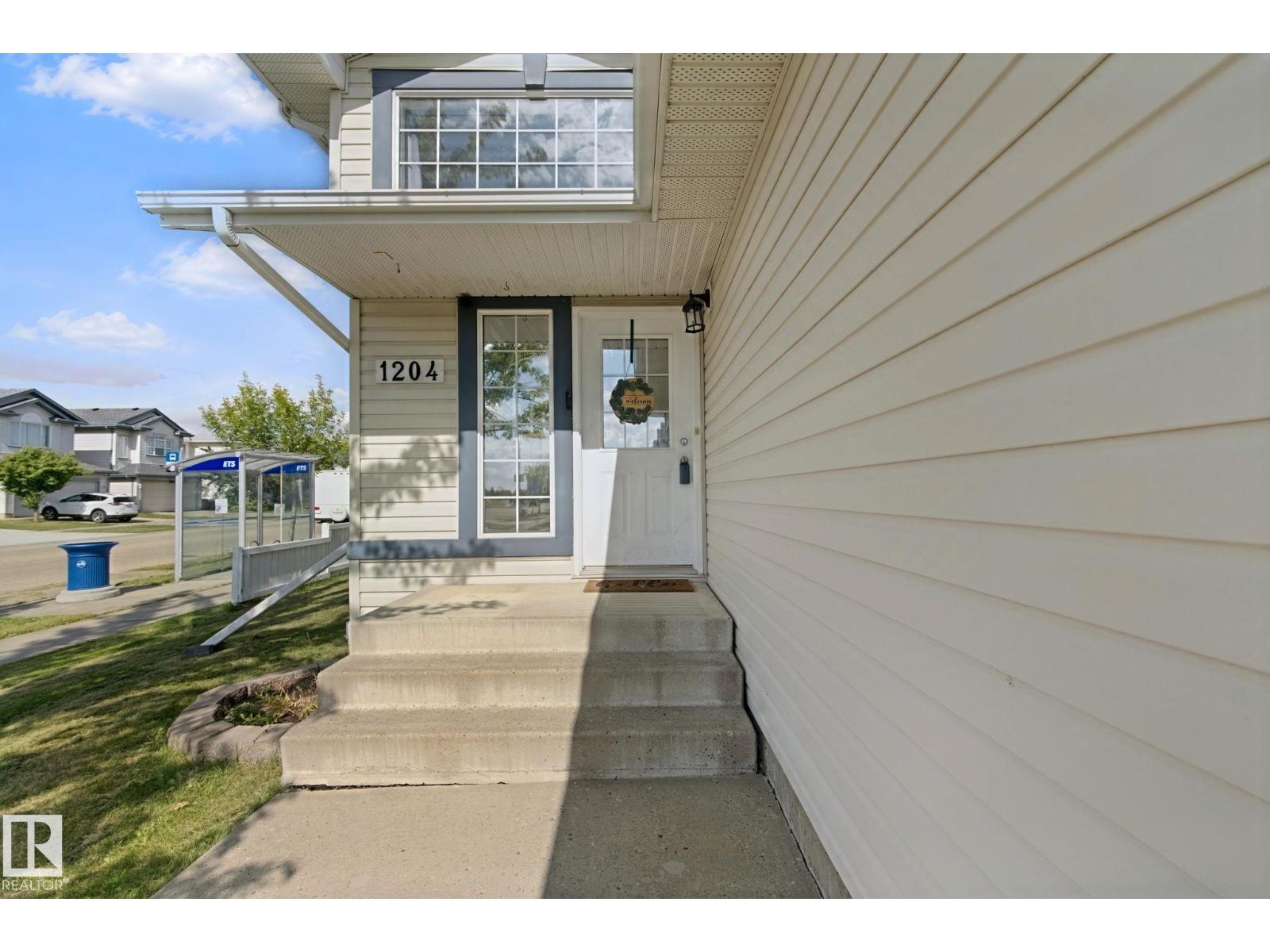 1204 Klarvatten Ct Nw Property Photo 5
