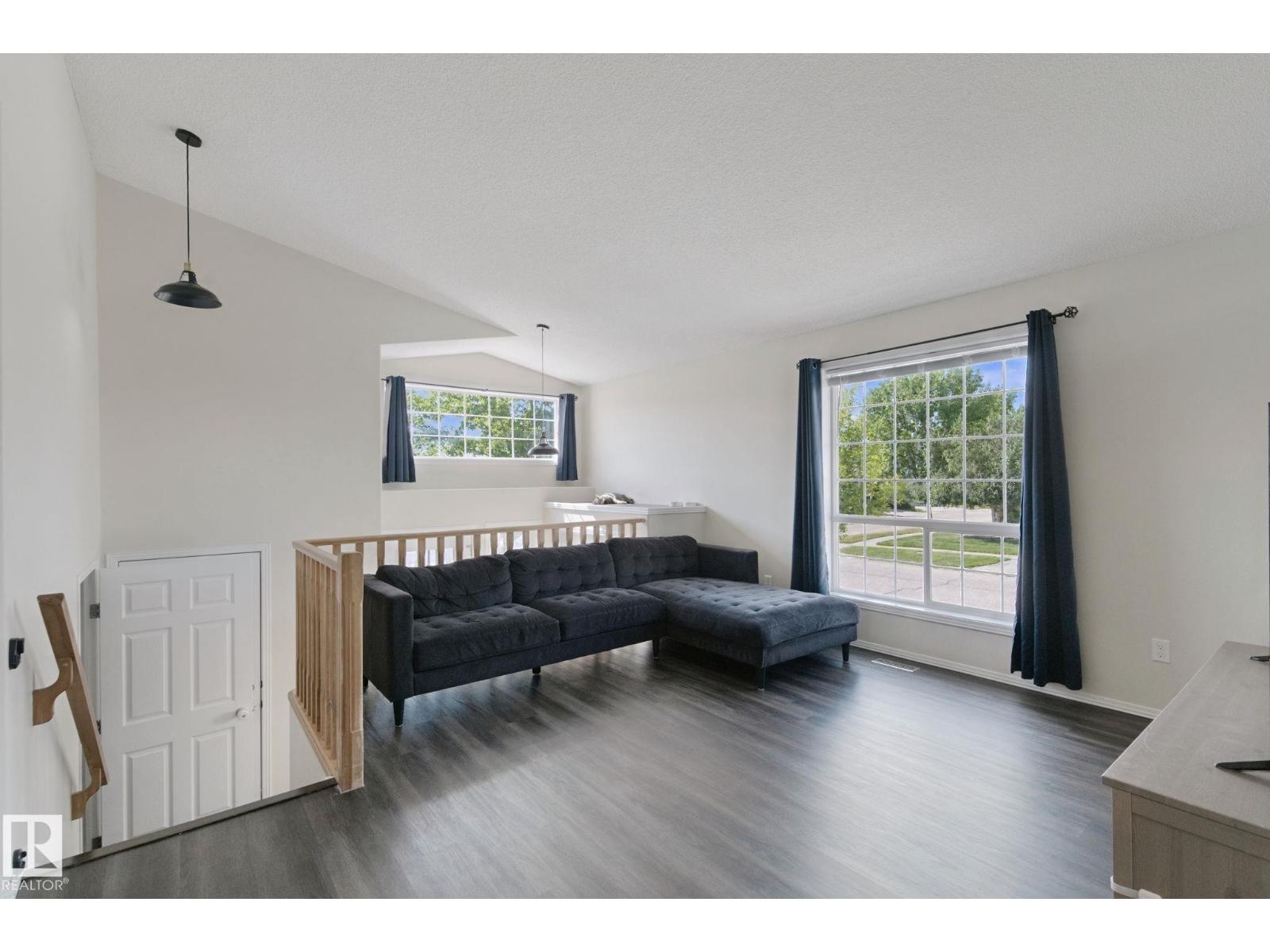 1204 Klarvatten Ct Nw Property Photo 8