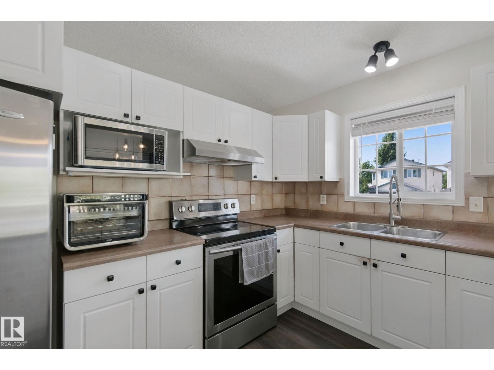 1204 Klarvatten Ct Nw Property Photo 16