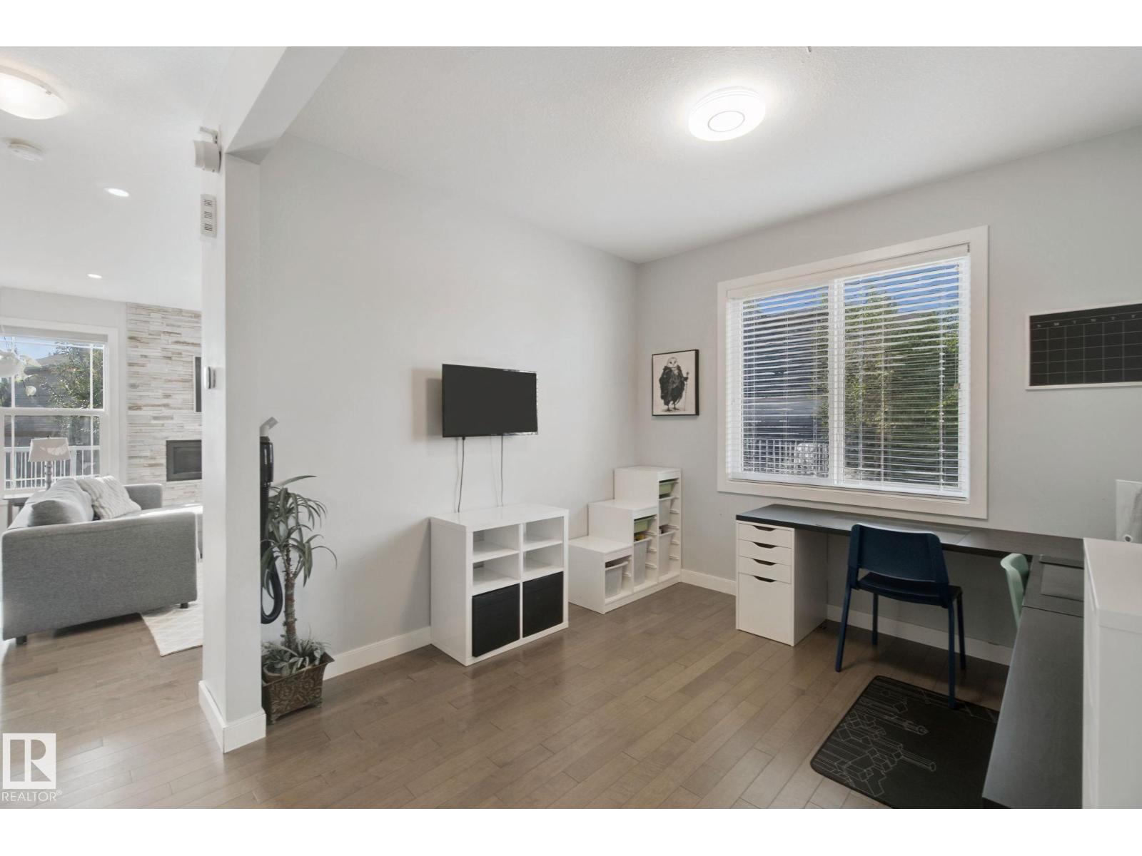 129 Rideau Cr Property Photo 11