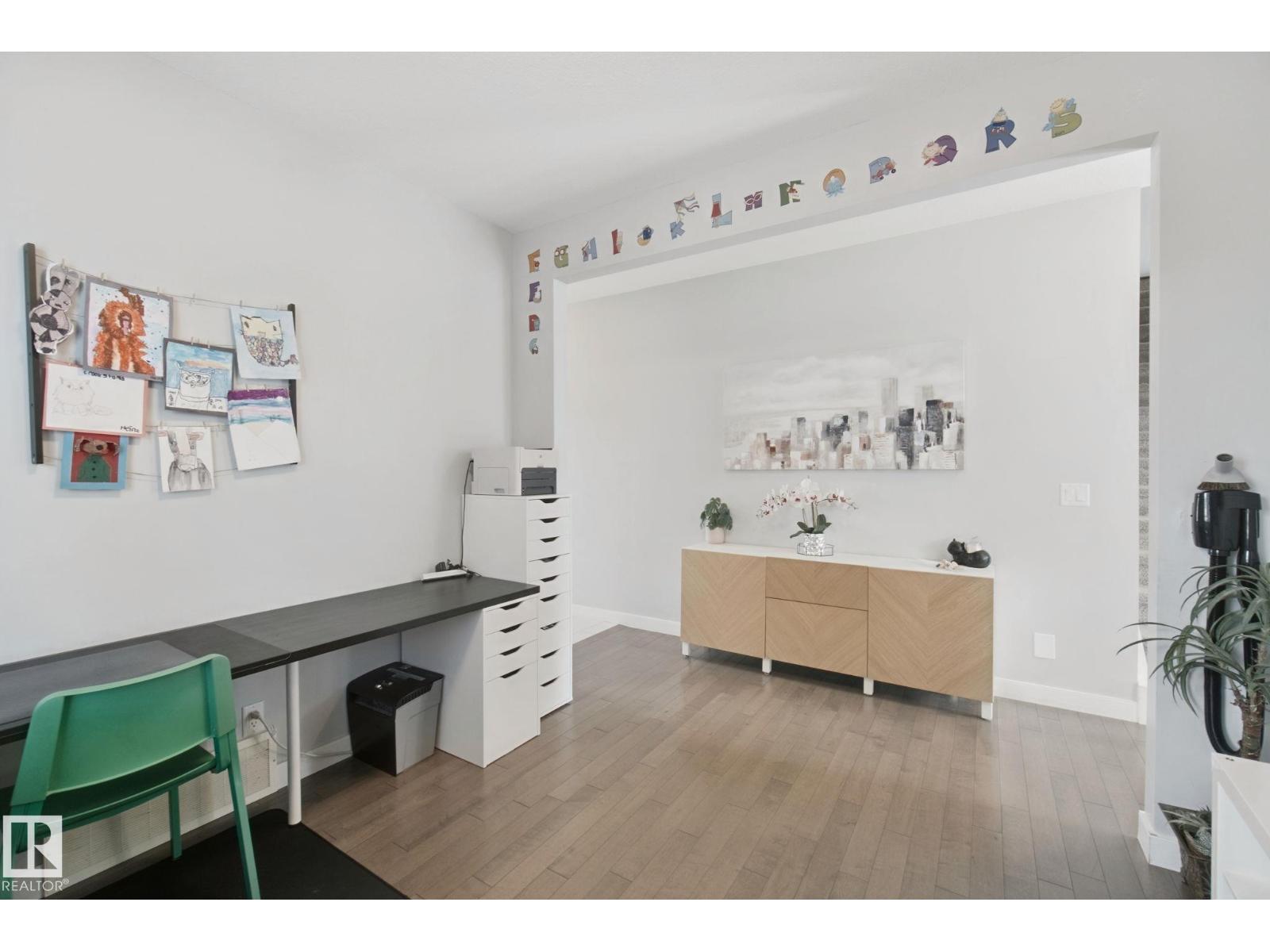 129 Rideau Cr Property Photo 13