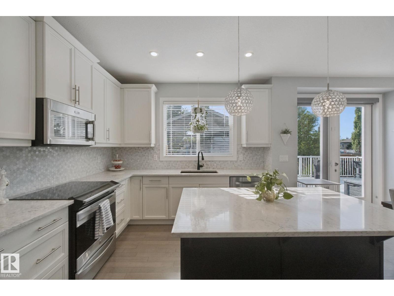 129 Rideau Cr Property Photo 21