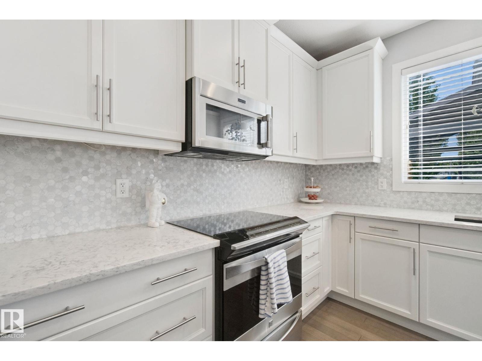 129 Rideau Cr Property Photo 22