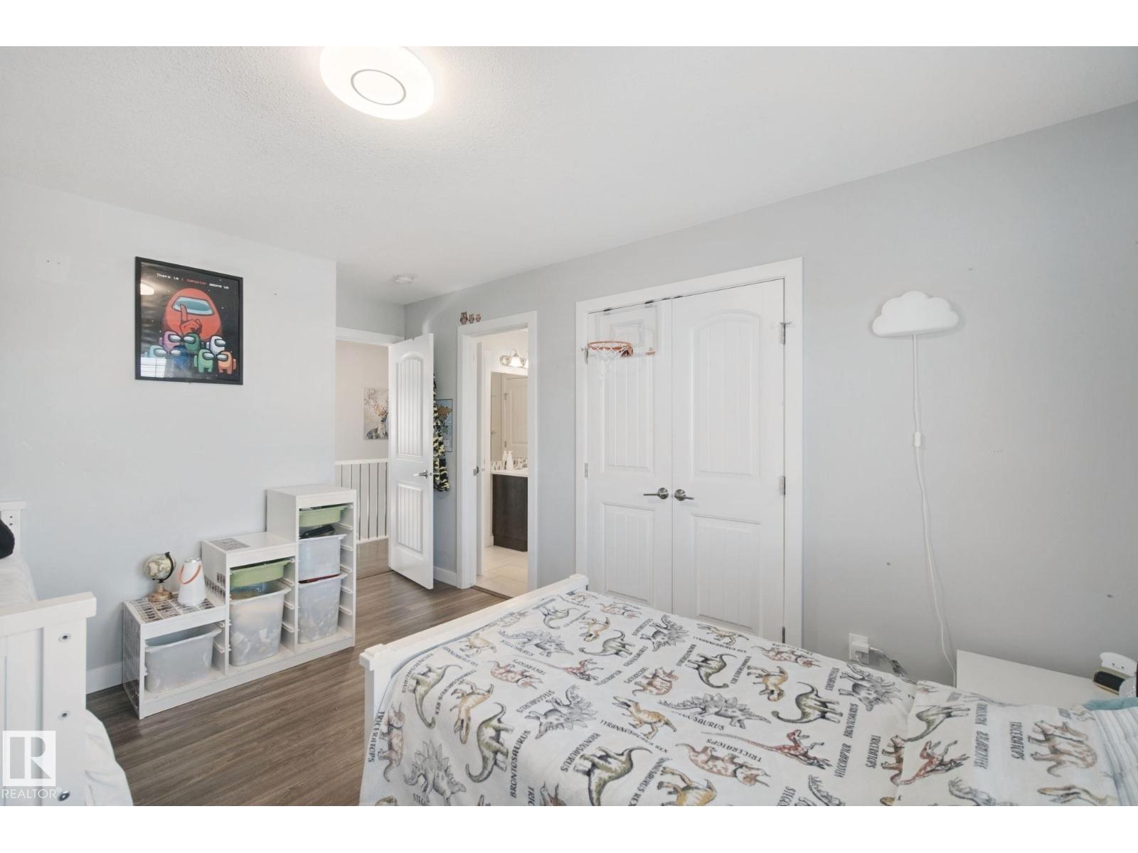 129 Rideau Cr Property Photo 38