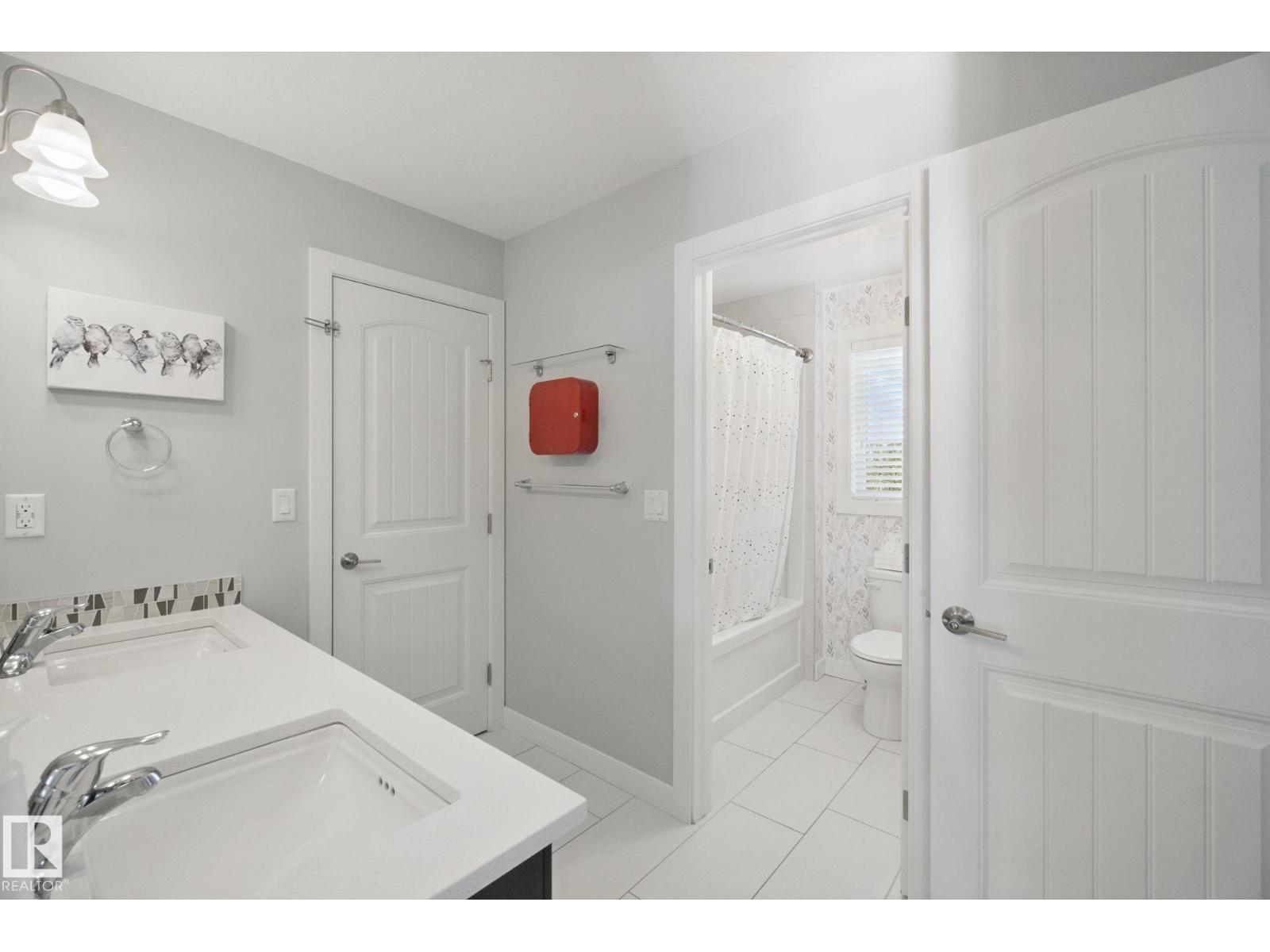 129 Rideau Cr Property Photo 39
