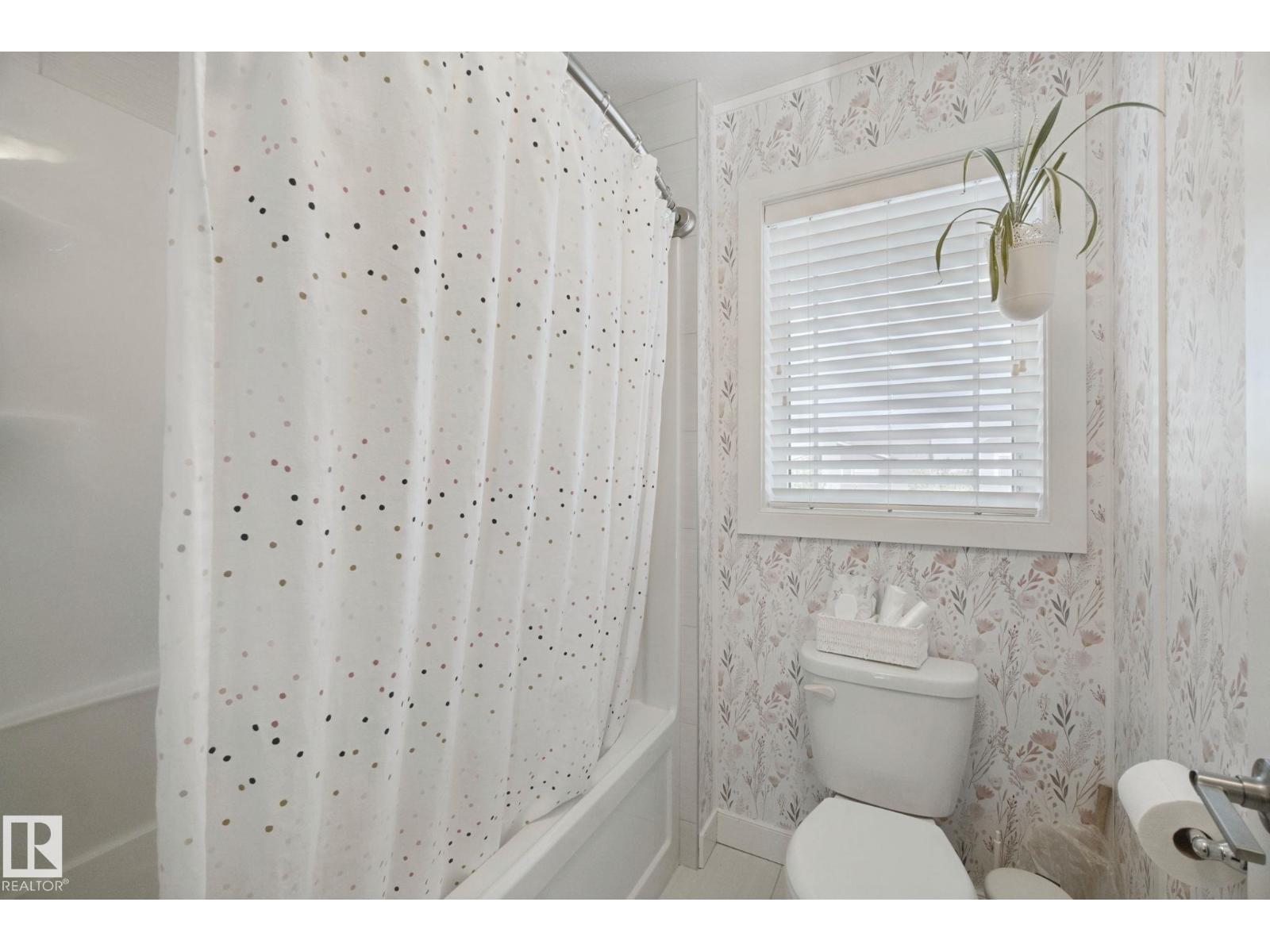 129 Rideau Cr Property Photo 41