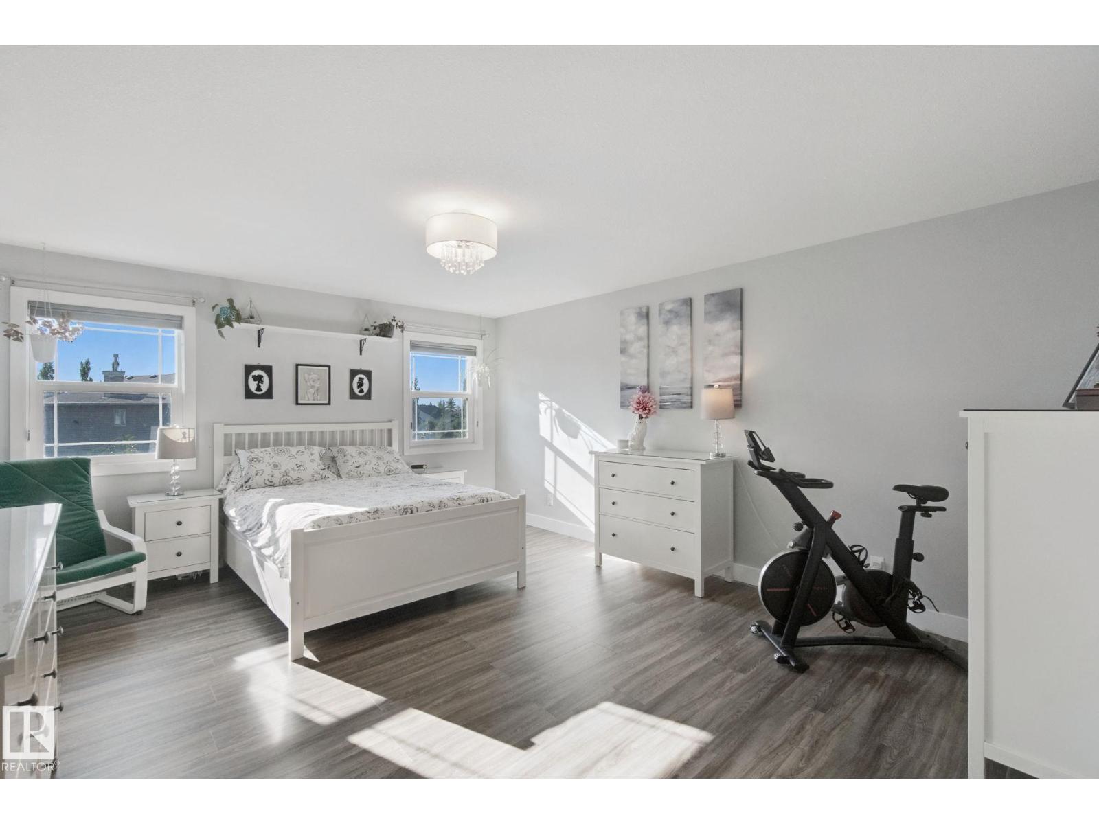 129 Rideau Cr Property Photo 42