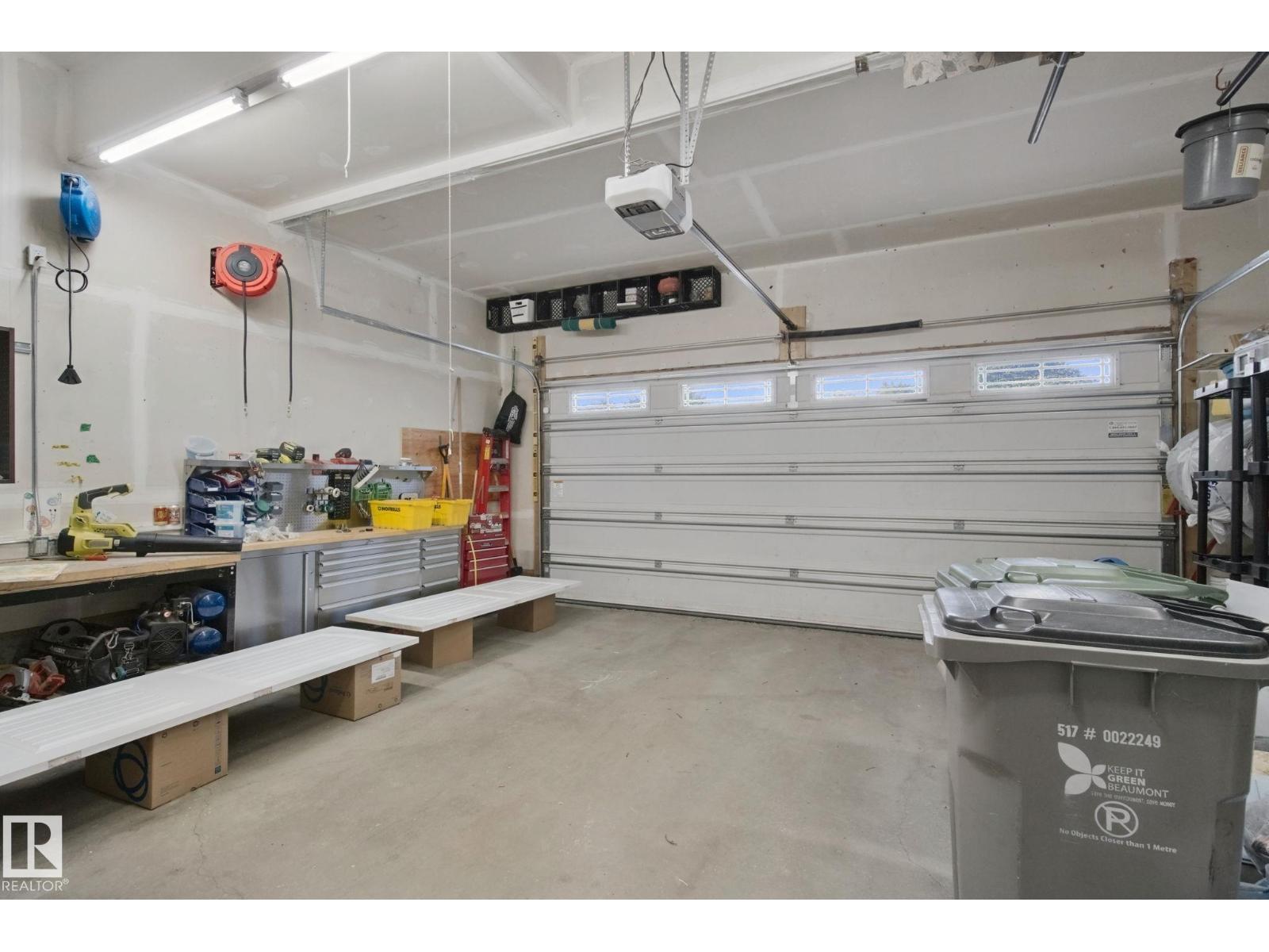 129 Rideau Cr Property Photo 50