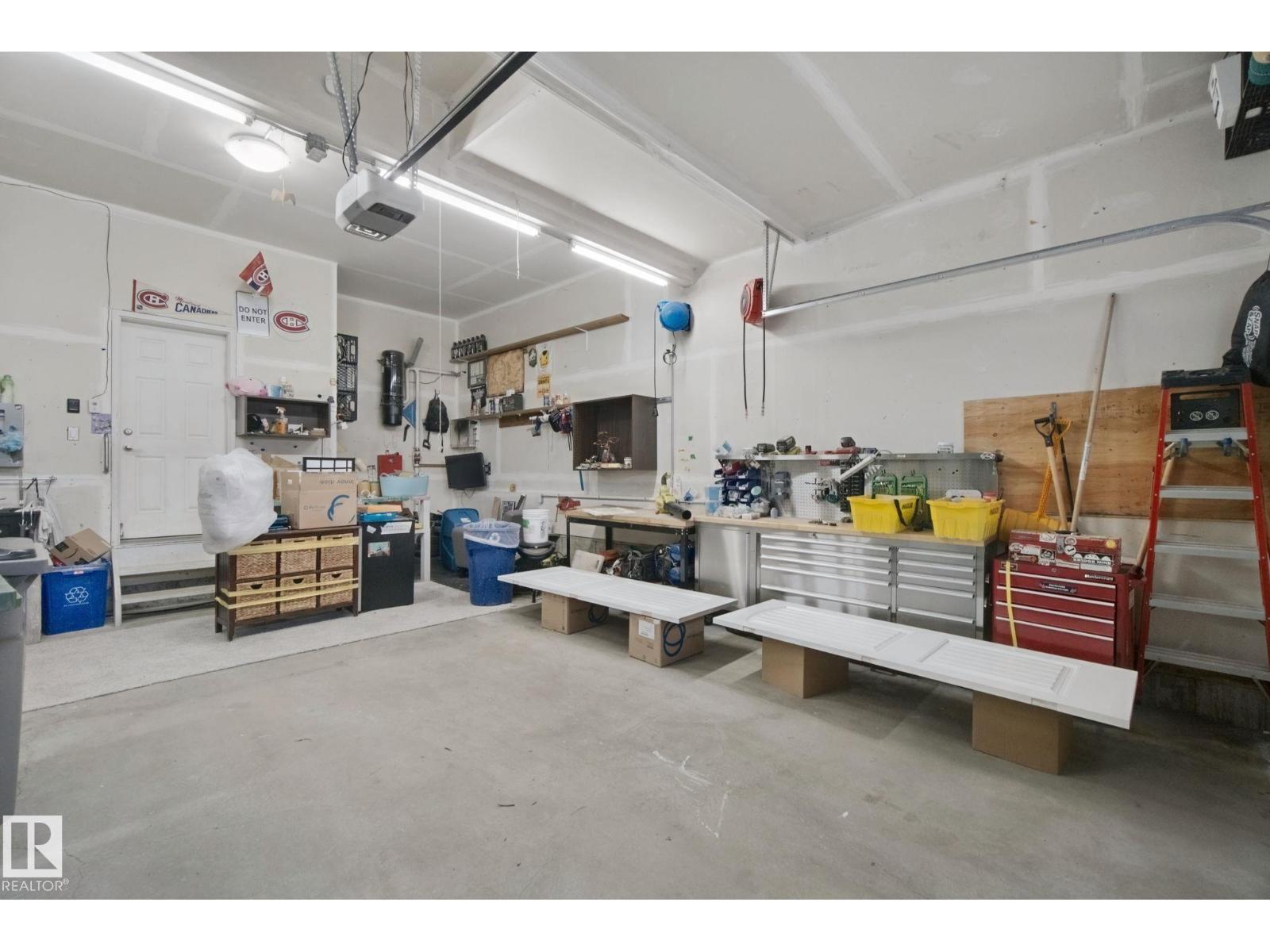 129 Rideau Cr Property Photo 51