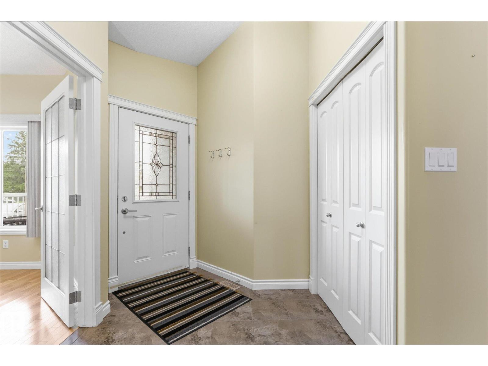5 Folkstone Pl Property Photo 4