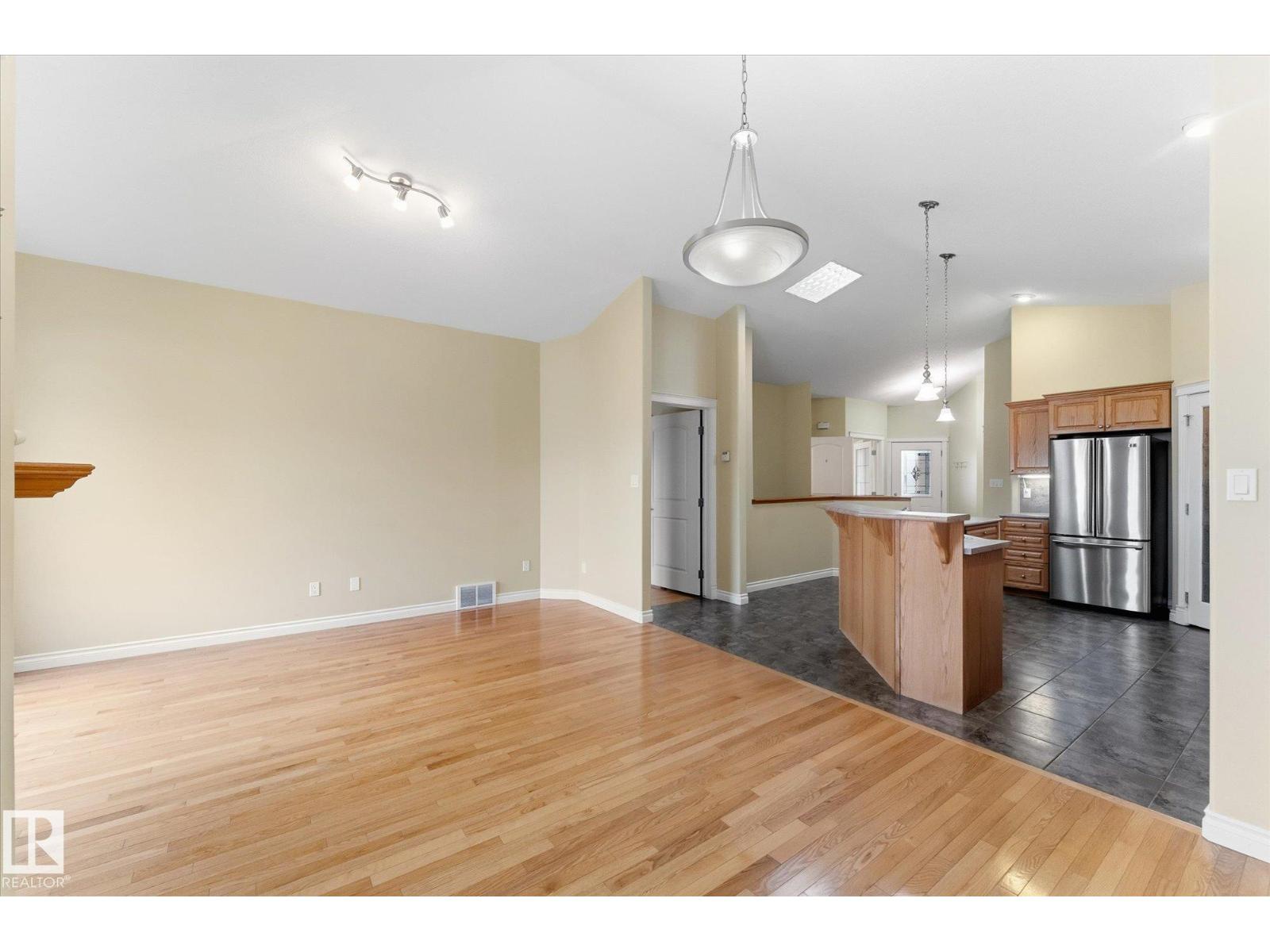 5 Folkstone Pl Property Photo 16