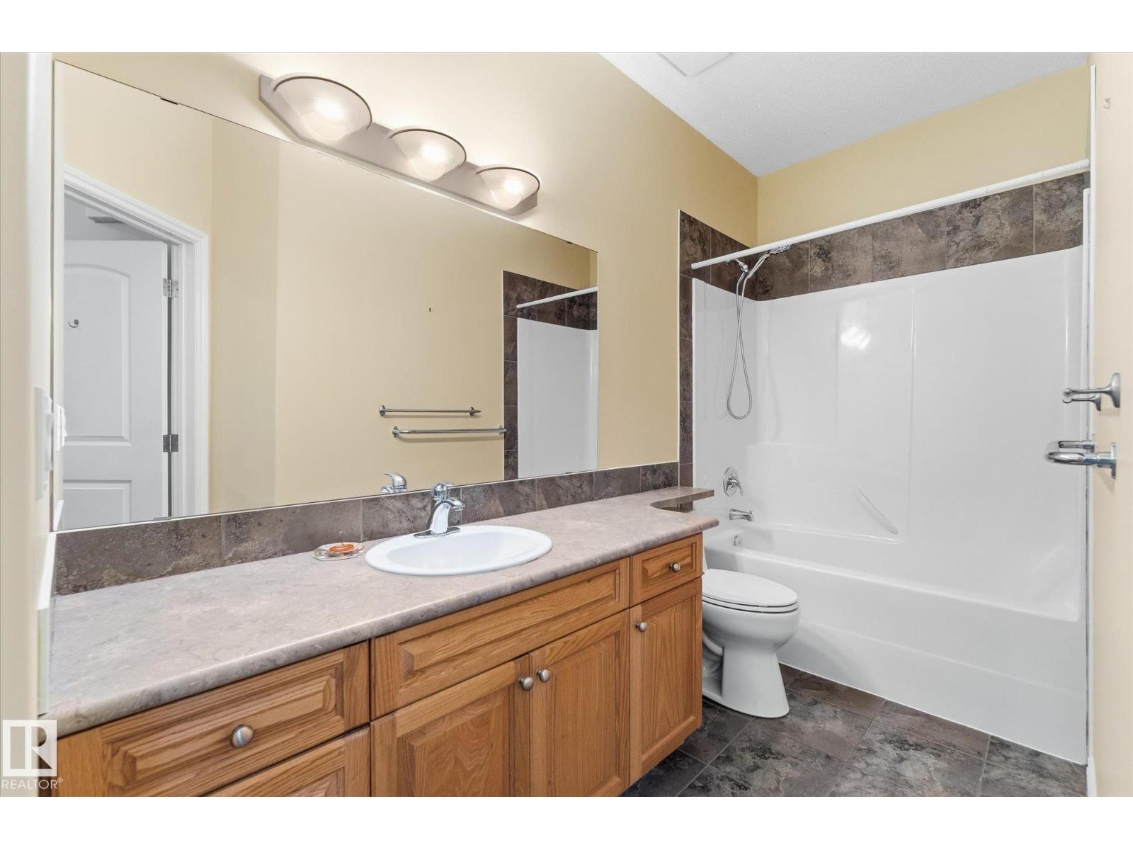 5 Folkstone Pl Property Photo 25