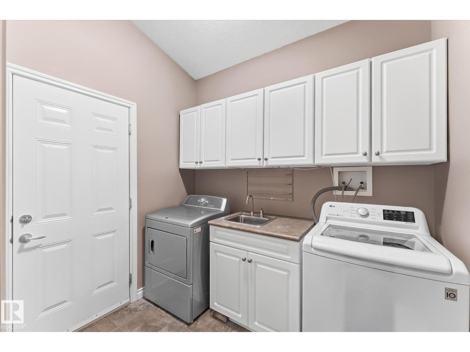 5 Folkstone Pl Property Photo 27