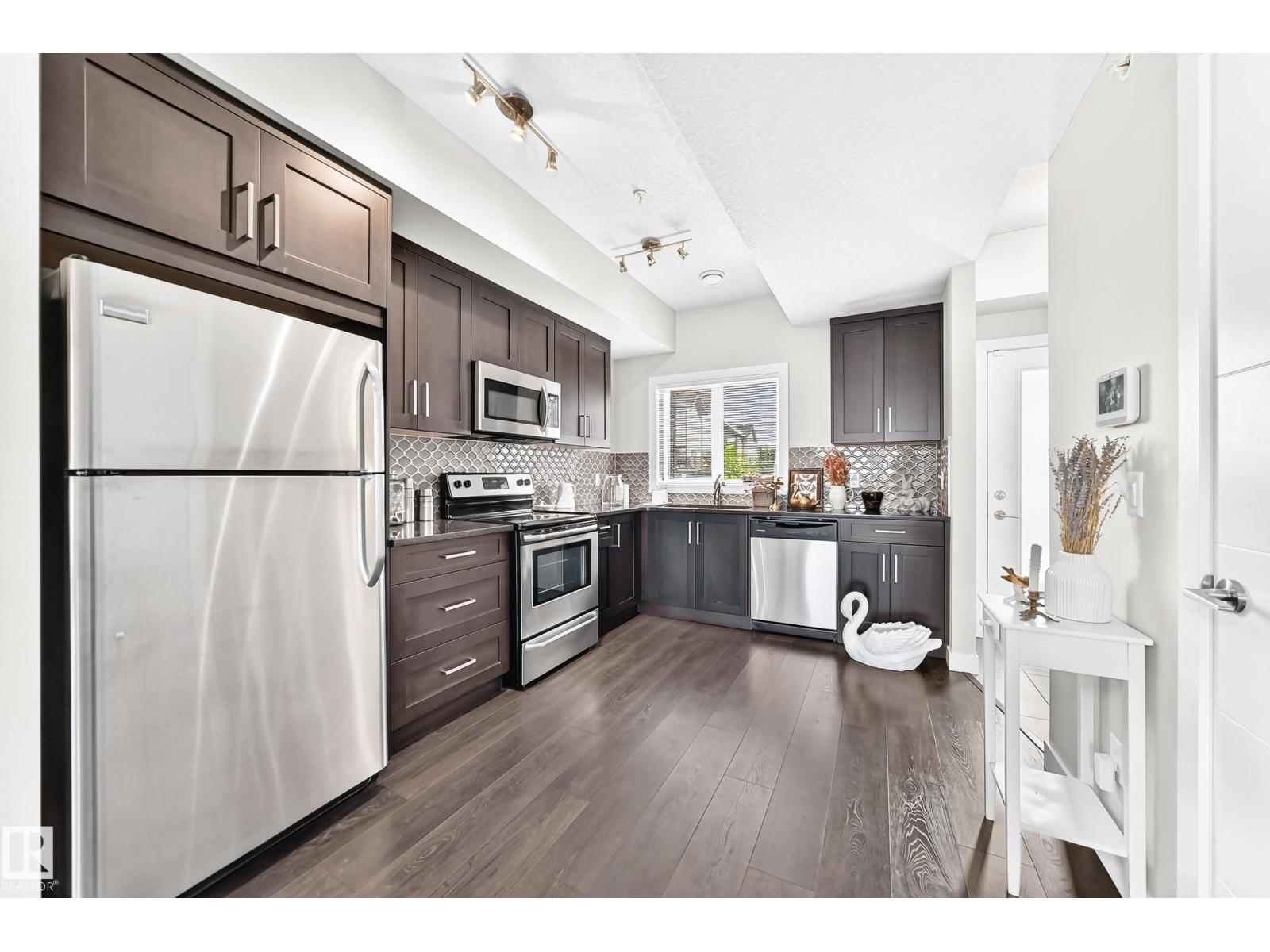 #60 2560 Pegasus Bv Nw Property Photo 7