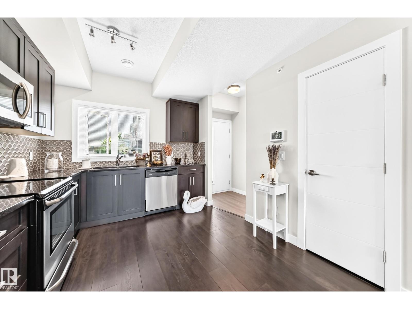 #60 2560 Pegasus Bv Nw Property Photo 9