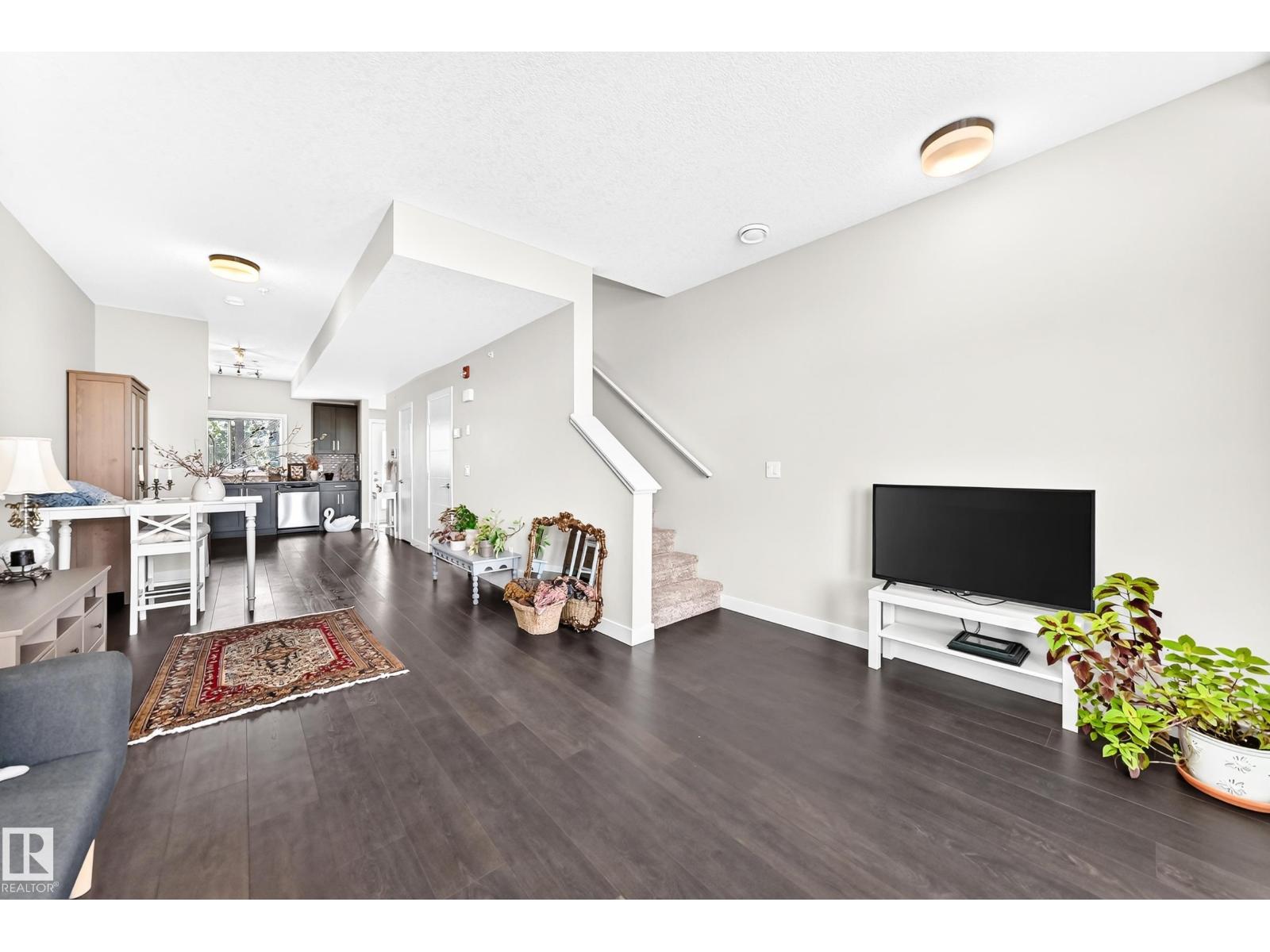 #60 2560 Pegasus Bv Nw Property Photo 17