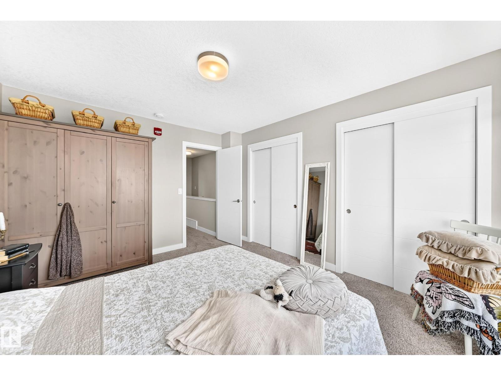 #60 2560 Pegasus Bv Nw Property Photo 24