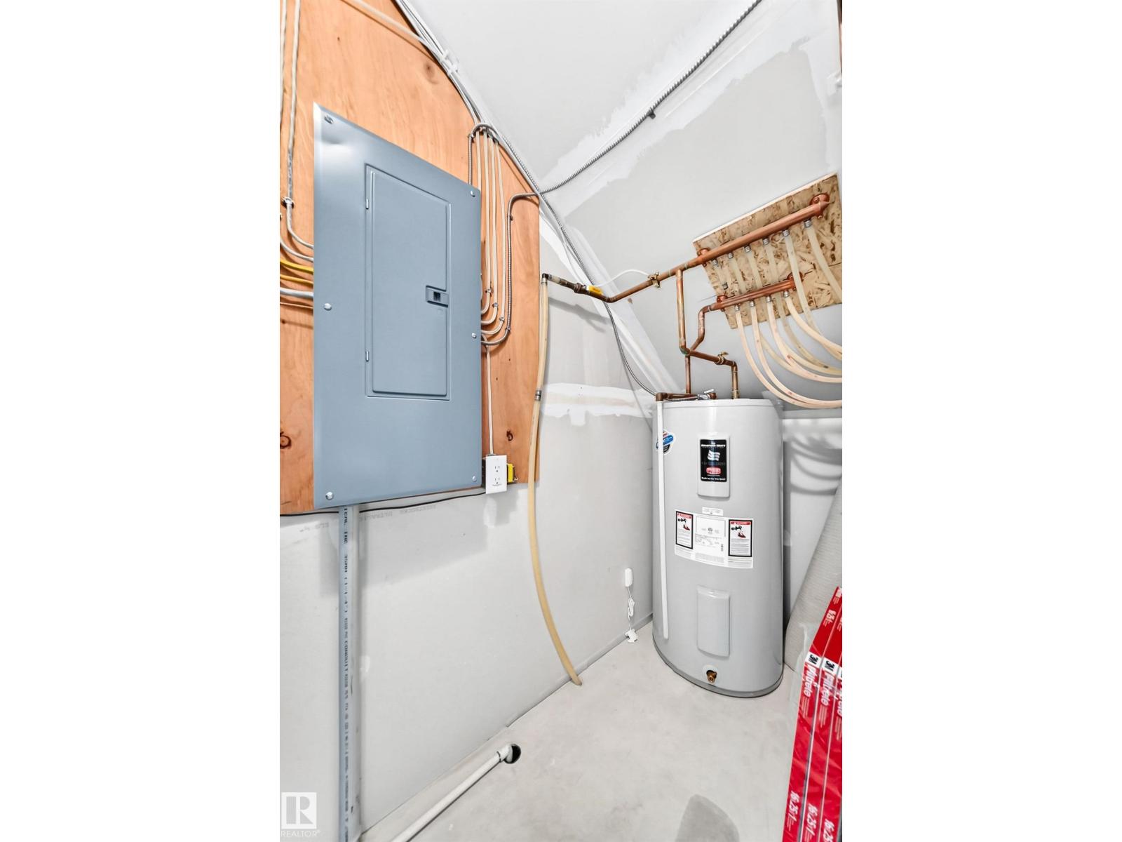 #60 2560 Pegasus Bv Nw Property Photo 32