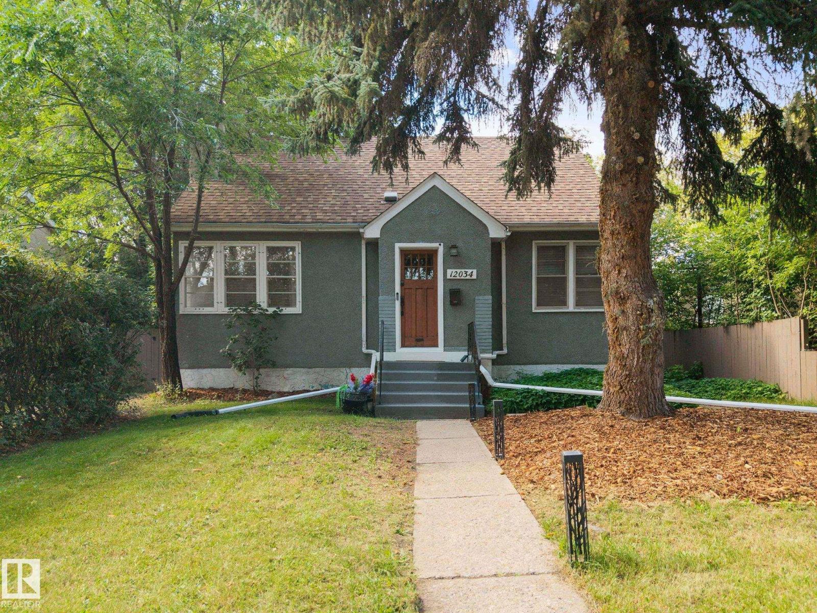 12034 104 St Nw Property Photo 1