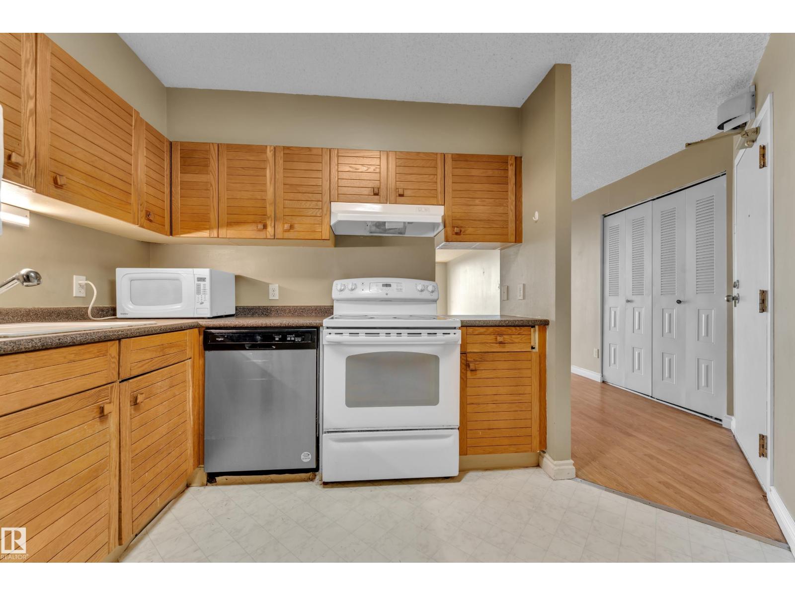 #608 10149 Saskatchewan Dr Nw Property Photo 24