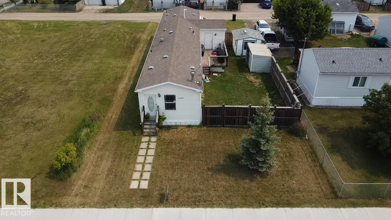 4905 50 St Property Photo 26
