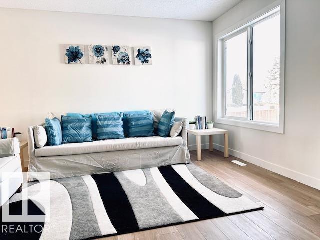 4845 115 Av Nw Property Photo 4